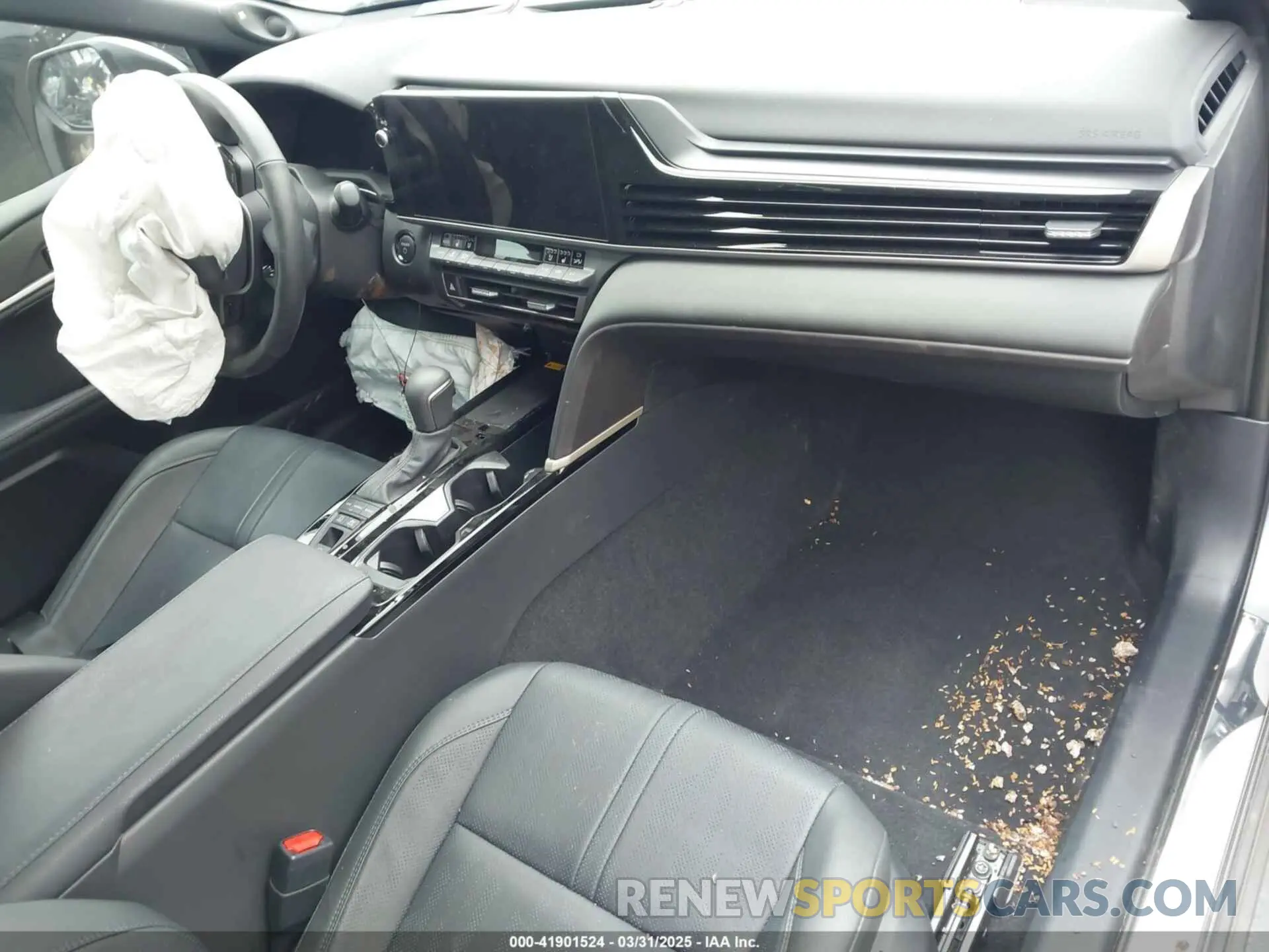 5 Photograph of a damaged car 4T1DBADK4SU514096 TOYOTA CAMRY 2025