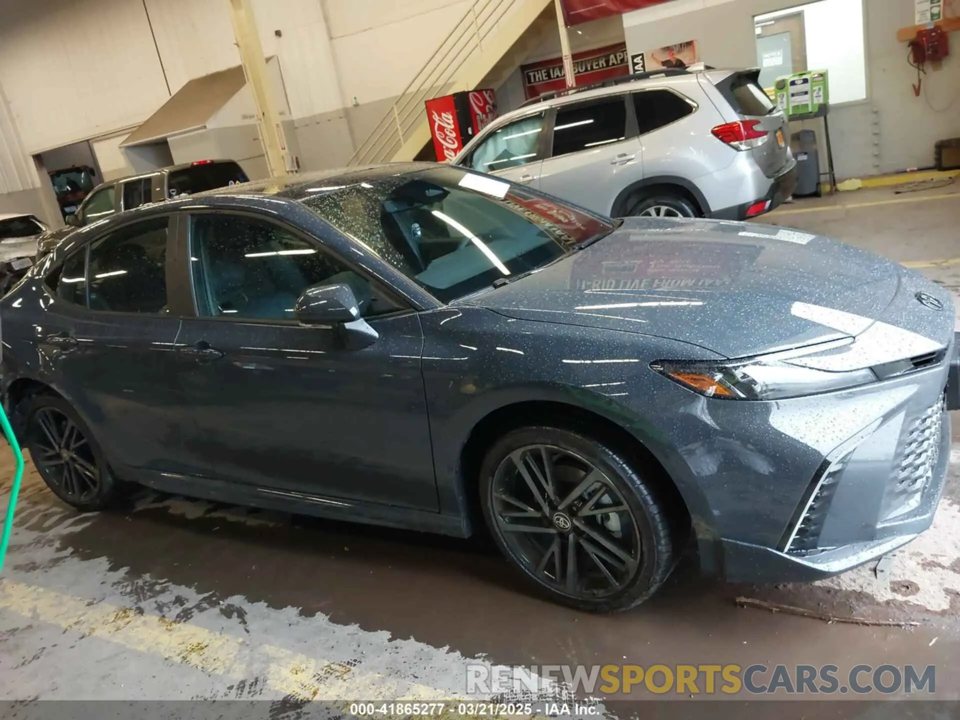 14 Photograph of a damaged car 4T1DBADK4SU520156 TOYOTA CAMRY 2025