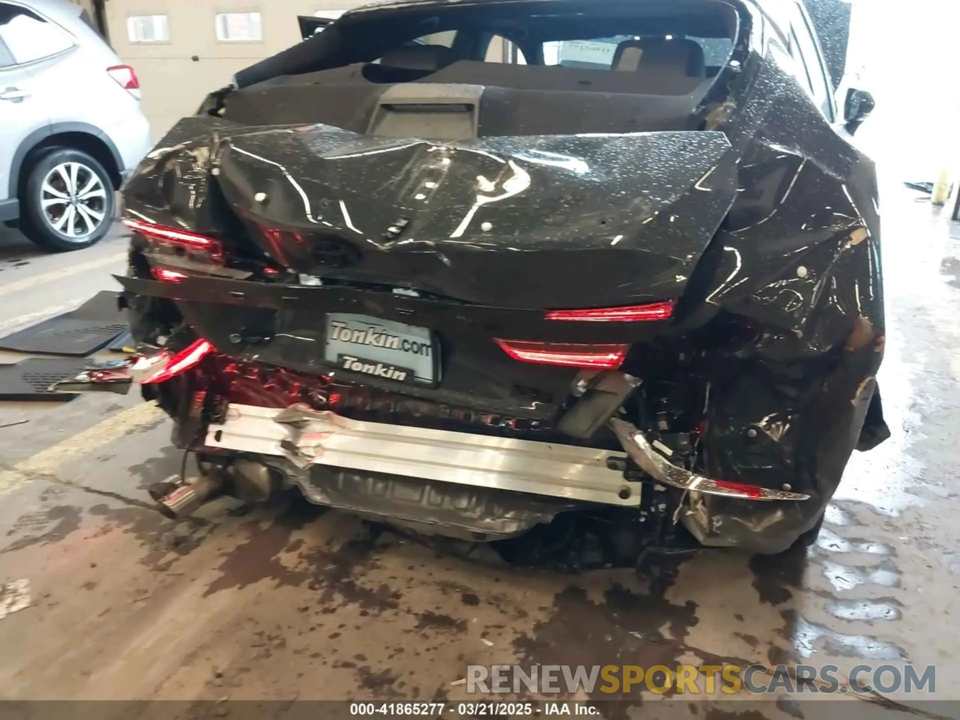 6 Photograph of a damaged car 4T1DBADK4SU520156 TOYOTA CAMRY 2025