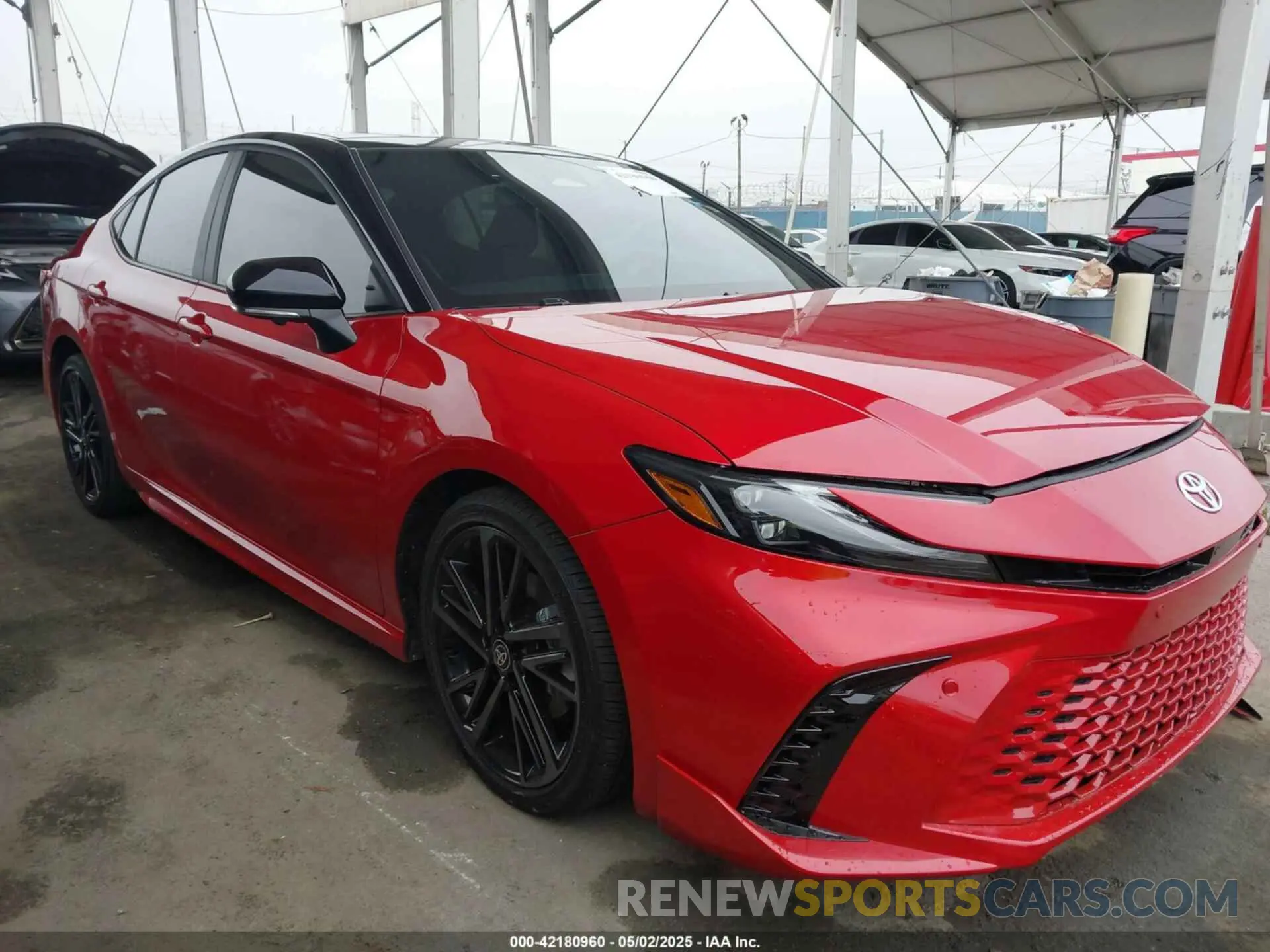 1 Photograph of a damaged car 4T1DBADK5SU022760 TOYOTA CAMRY 2025