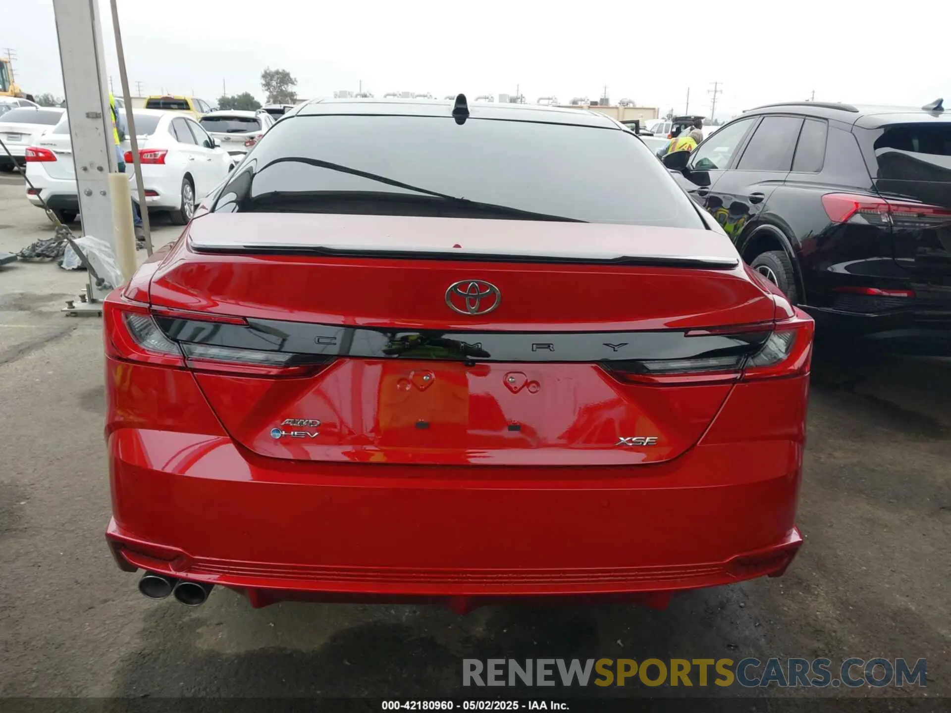 16 Photograph of a damaged car 4T1DBADK5SU022760 TOYOTA CAMRY 2025