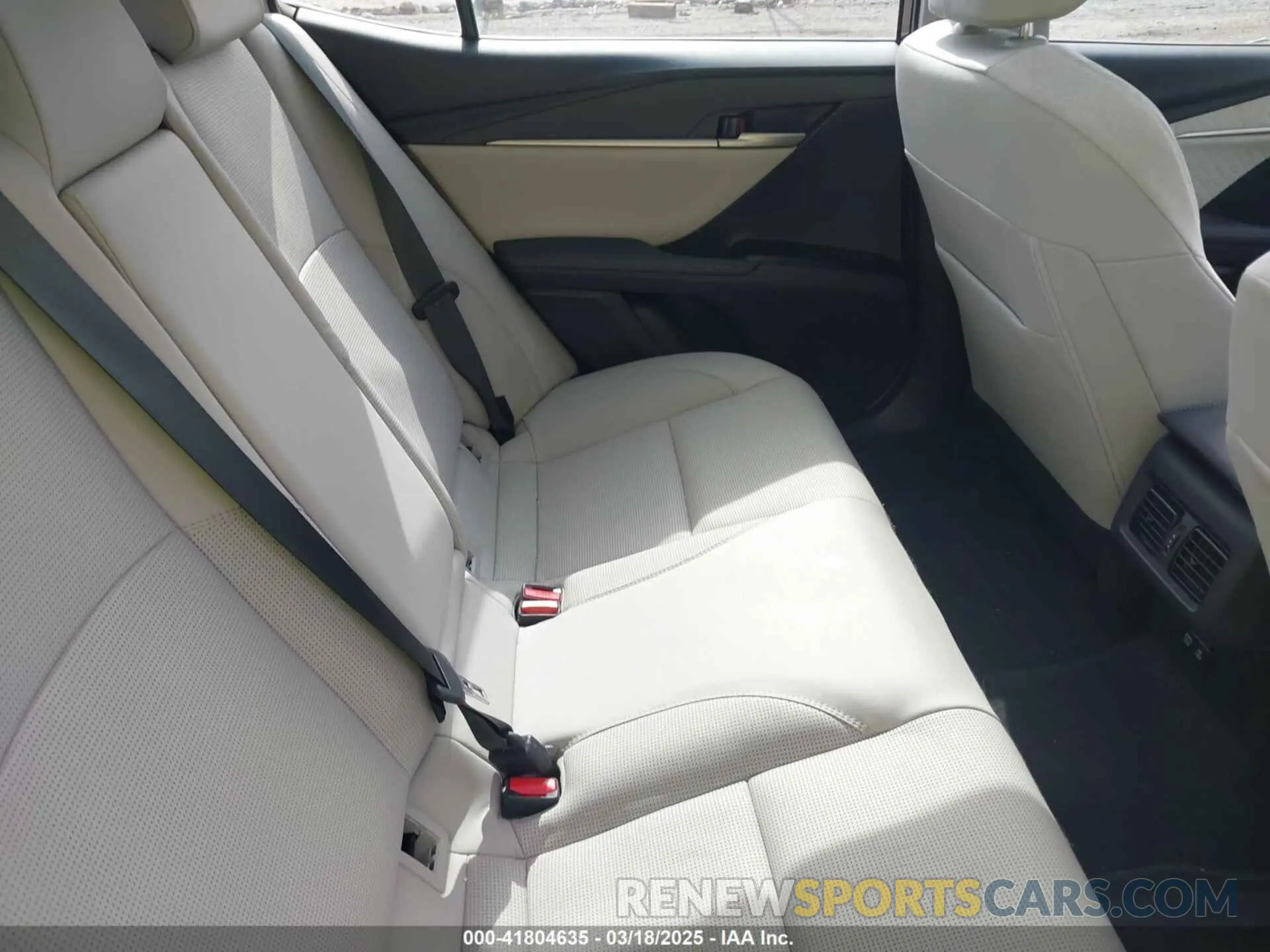 8 Photograph of a damaged car 4T1DBADK5SU502197 TOYOTA CAMRY 2025