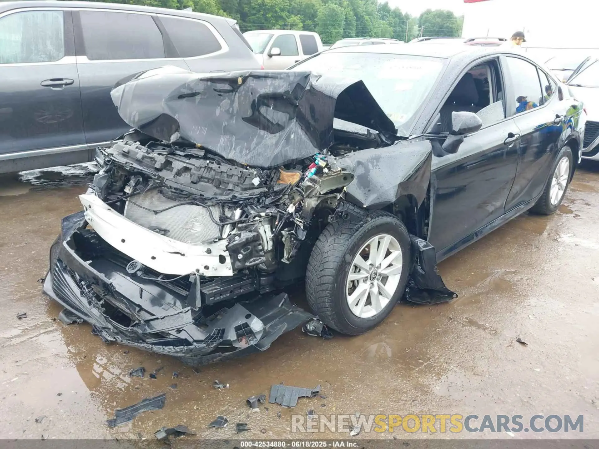 2 Photograph of a damaged car 4T1DBADK5SU503558 TOYOTA CAMRY 2025