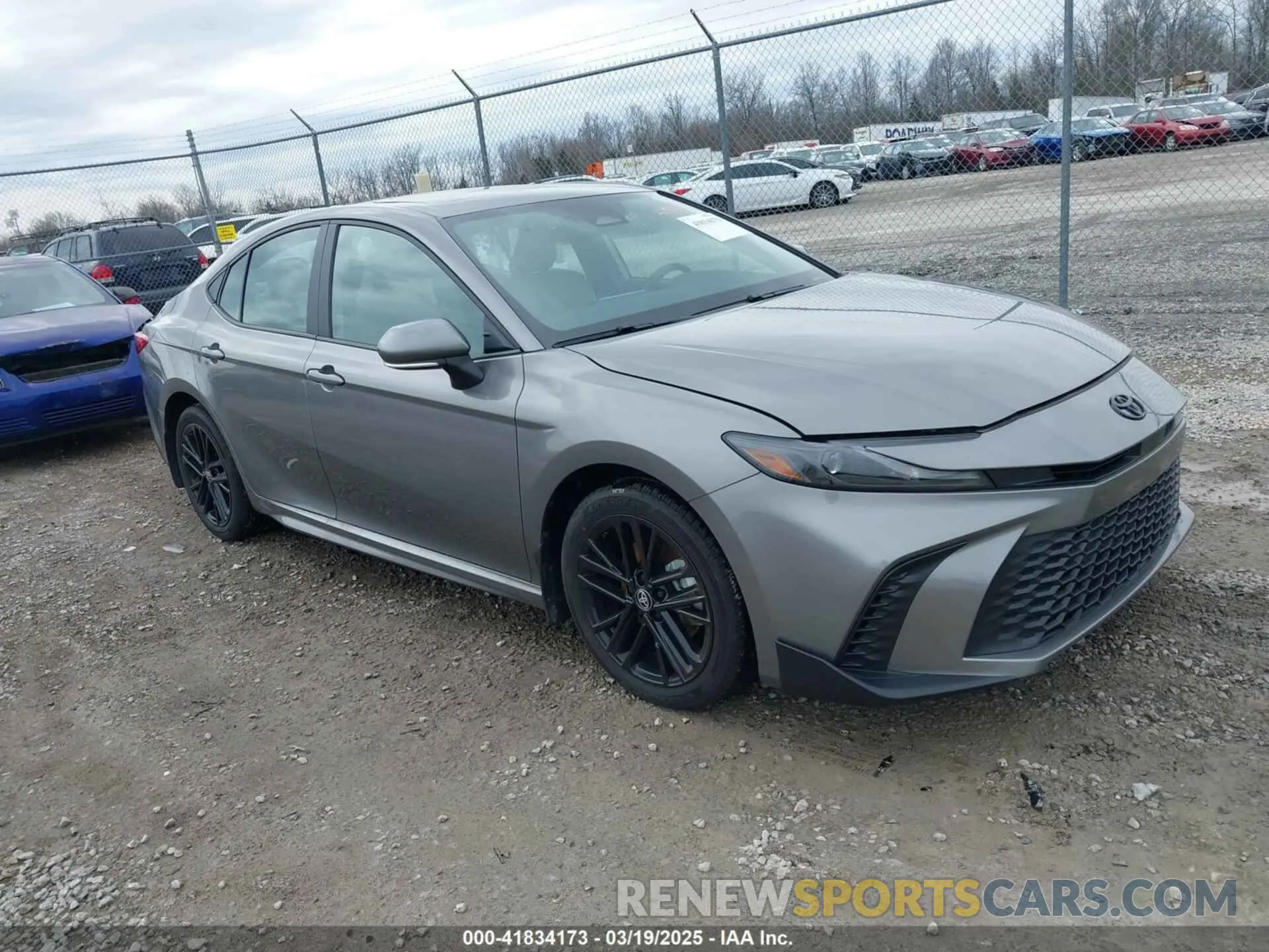 1 Photograph of a damaged car 4T1DBADK5SU510042 TOYOTA CAMRY 2025
