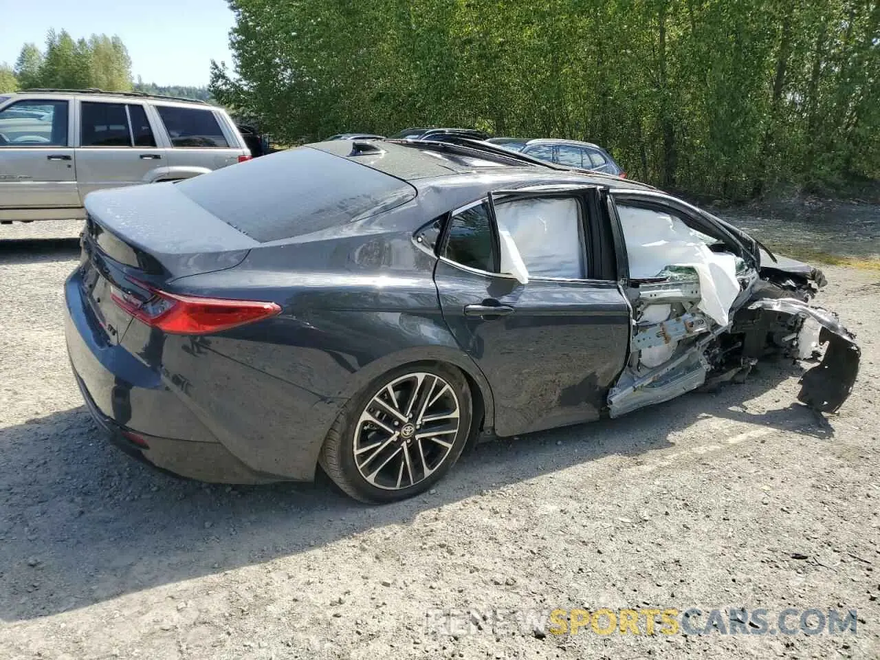 3 Photograph of a damaged car 4T1DBADK5SU518657 TOYOTA CAMRY 2025