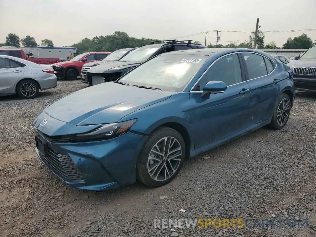 1 Photograph of a damaged car 4T1DBADK5SU529397 TOYOTA CAMRY 2025