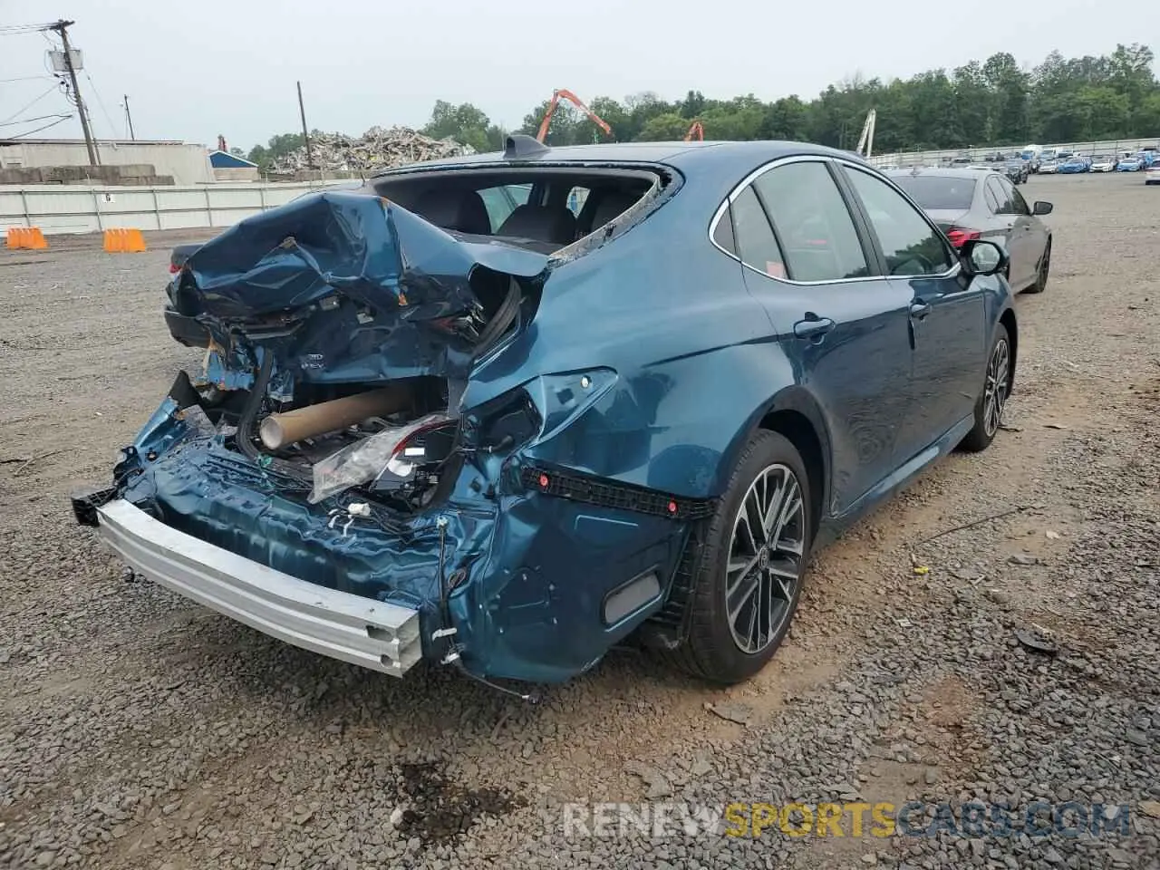3 Photograph of a damaged car 4T1DBADK5SU529397 TOYOTA CAMRY 2025