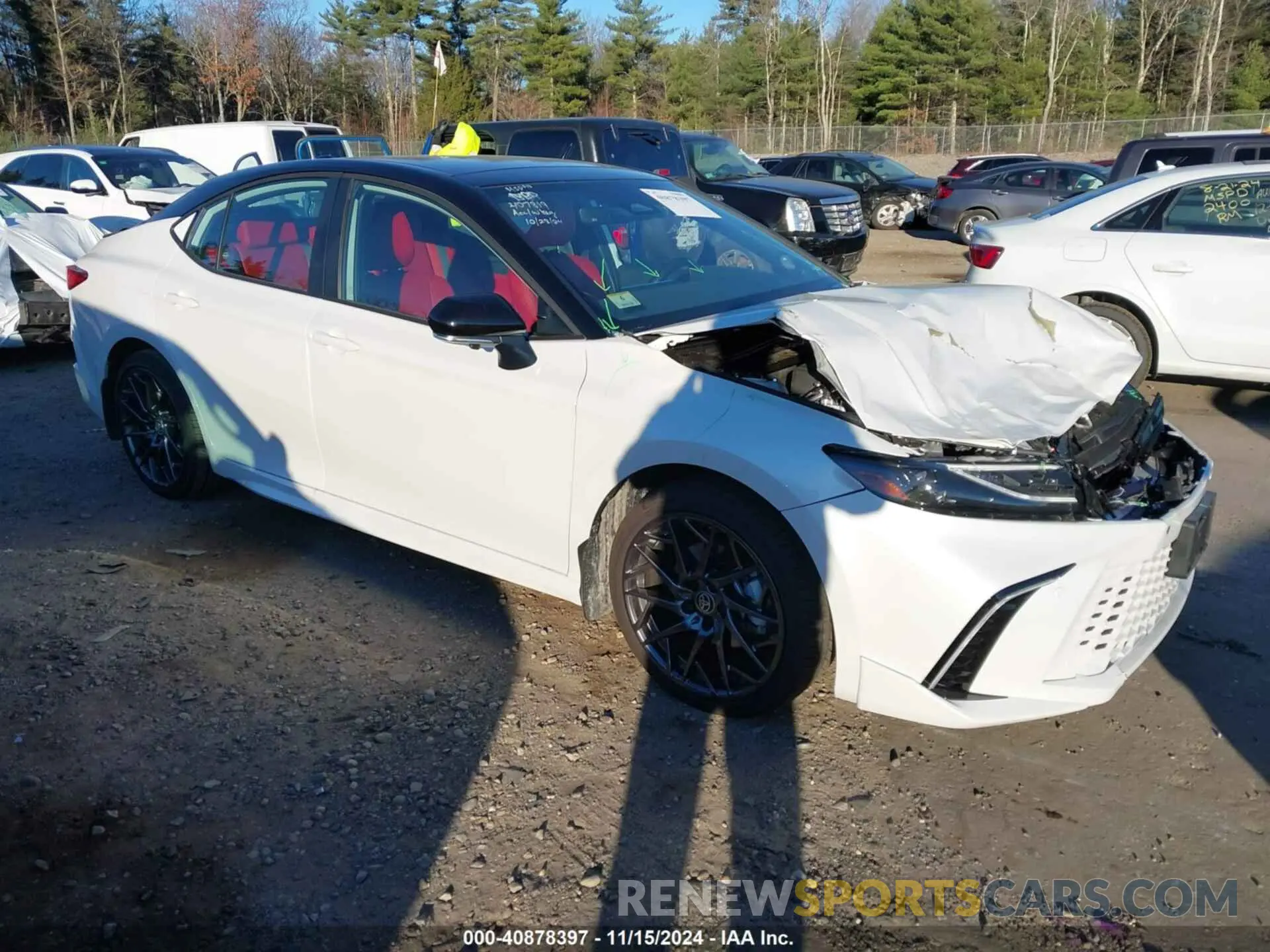 1 Photograph of a damaged car 4T1DBADK6SU002243 TOYOTA CAMRY 2025