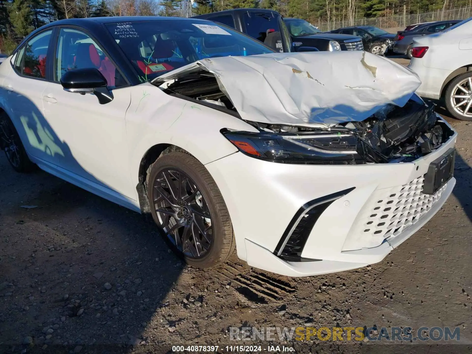 21 Photograph of a damaged car 4T1DBADK6SU002243 TOYOTA CAMRY 2025