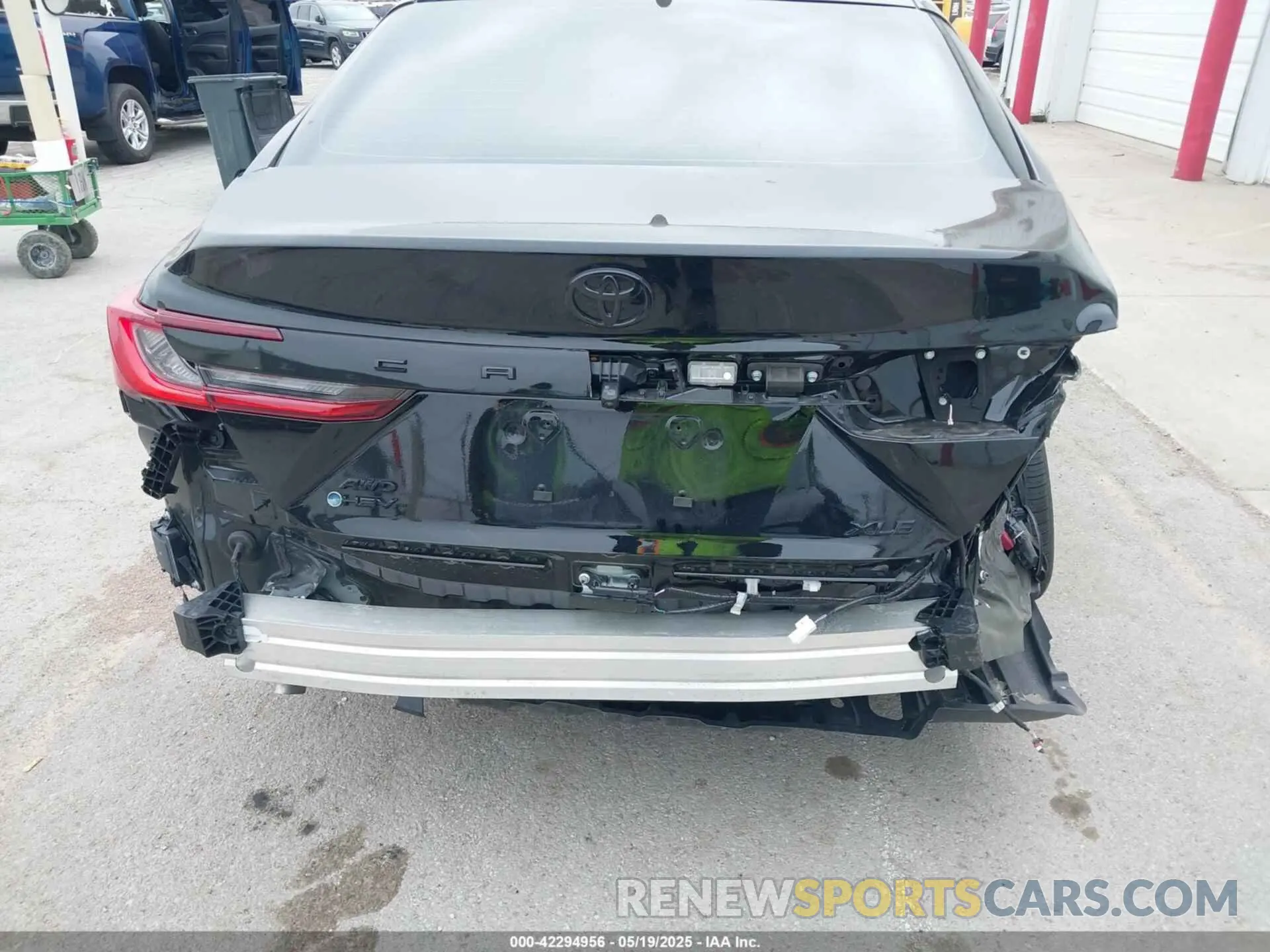 6 Photograph of a damaged car 4T1DBADK6SU022282 TOYOTA CAMRY 2025
