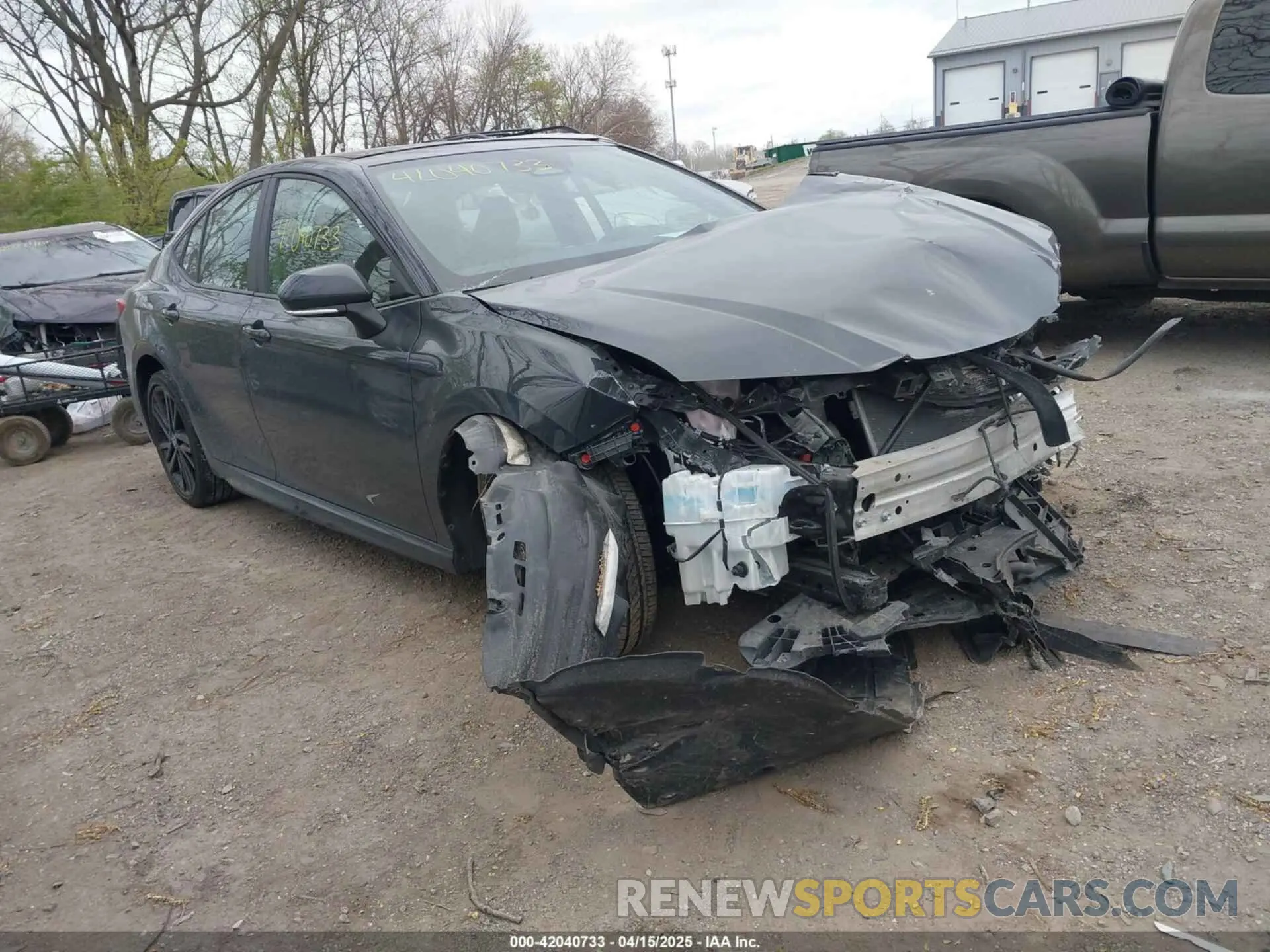 1 Photograph of a damaged car 4T1DBADK6SU509451 TOYOTA CAMRY 2025