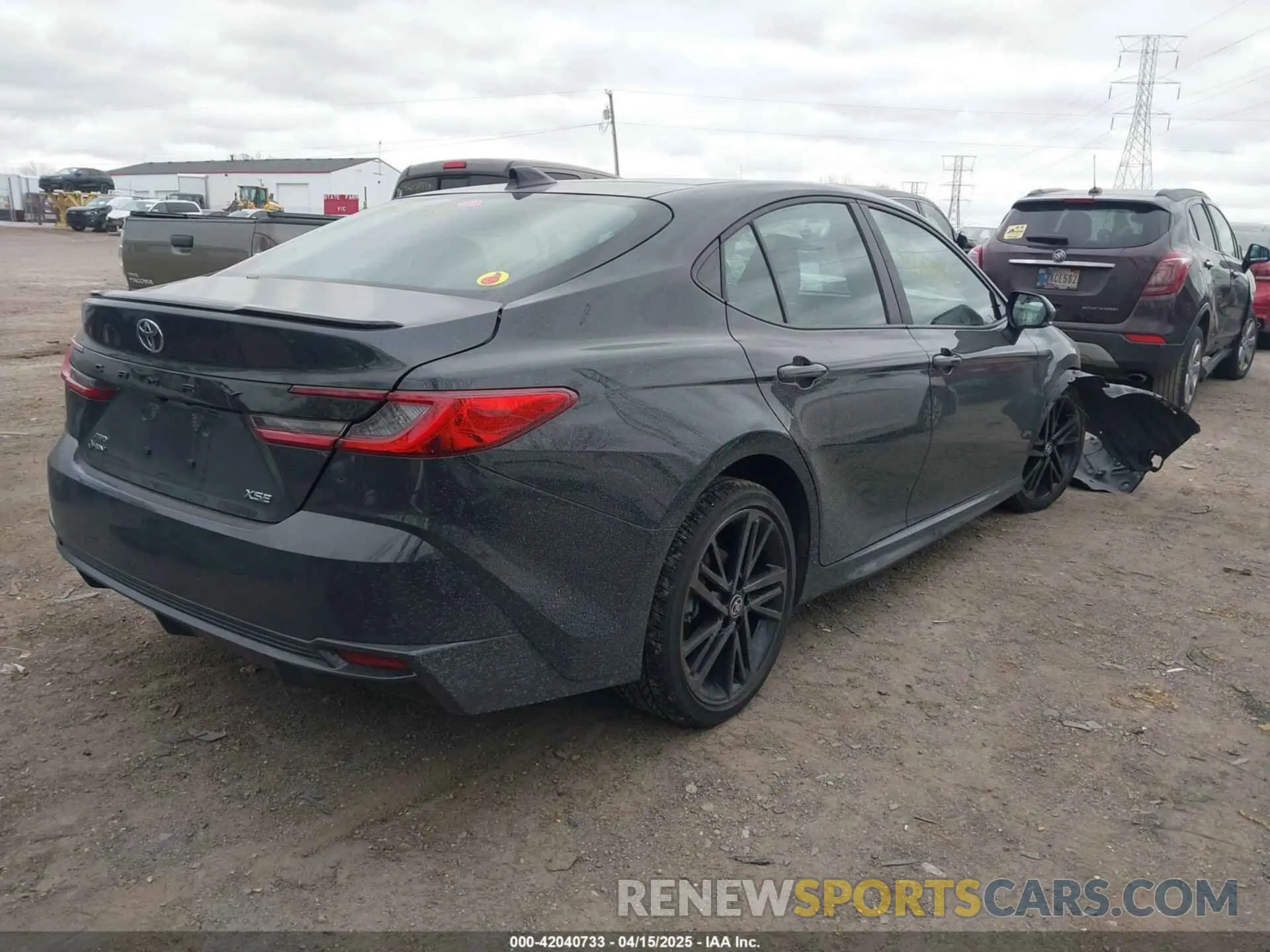 4 Photograph of a damaged car 4T1DBADK6SU509451 TOYOTA CAMRY 2025