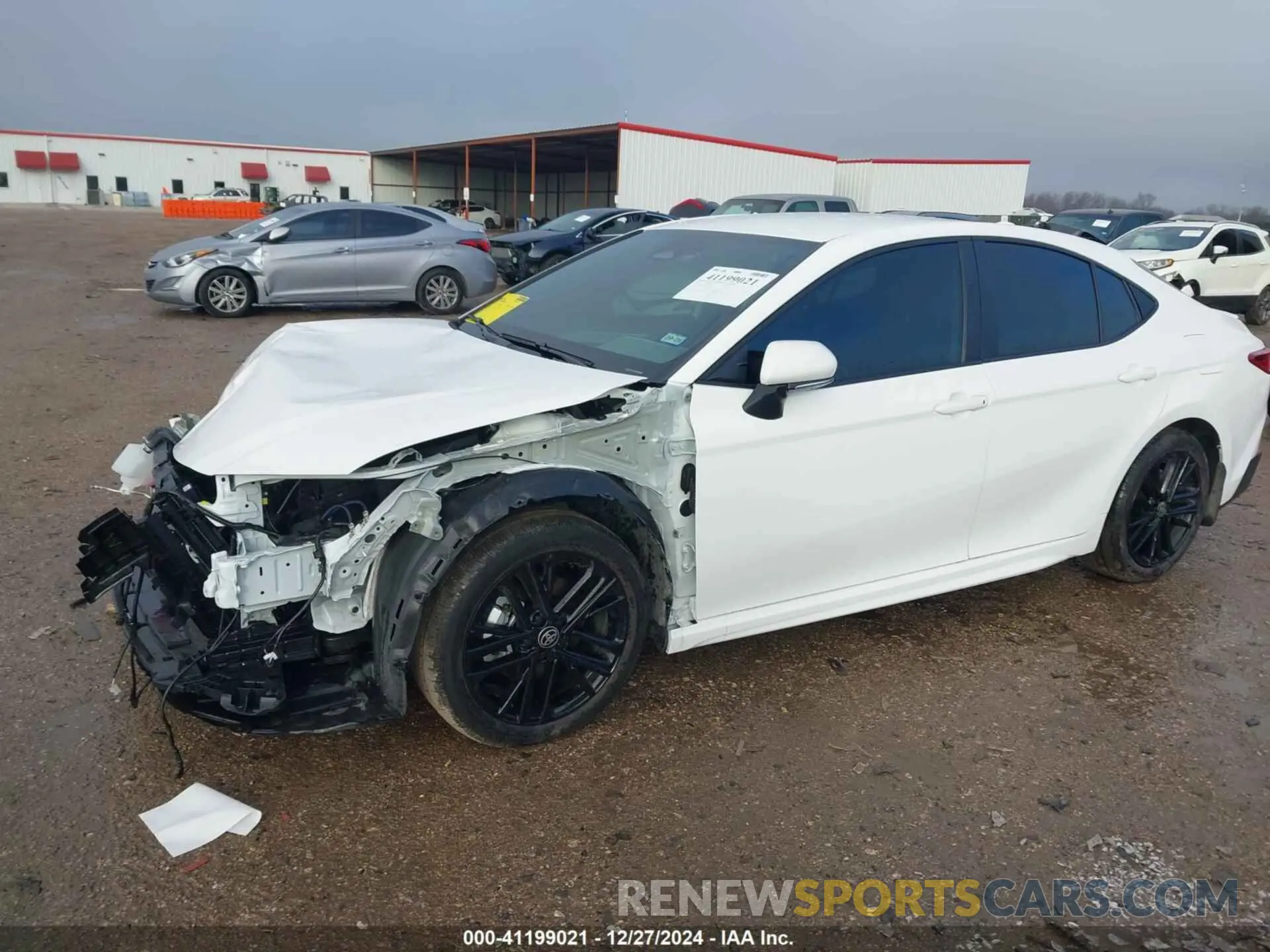 2 Photograph of a damaged car 4T1DBADK7SU010576 TOYOTA CAMRY 2025