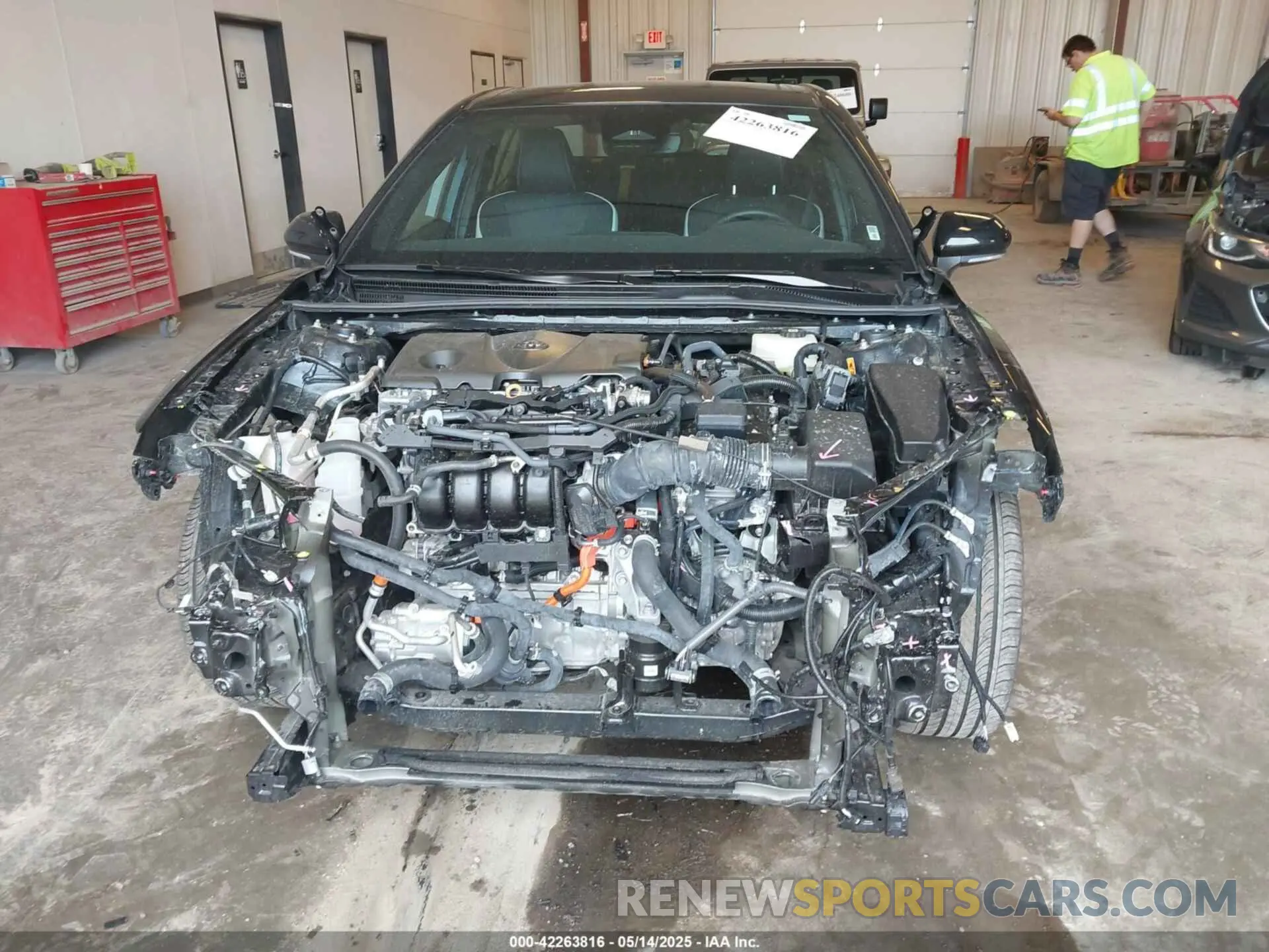 6 Photograph of a damaged car 4T1DBADK7SU510284 TOYOTA CAMRY 2025