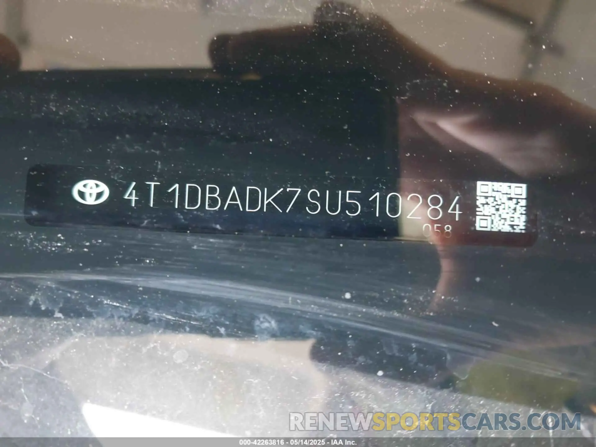 9 Photograph of a damaged car 4T1DBADK7SU510284 TOYOTA CAMRY 2025