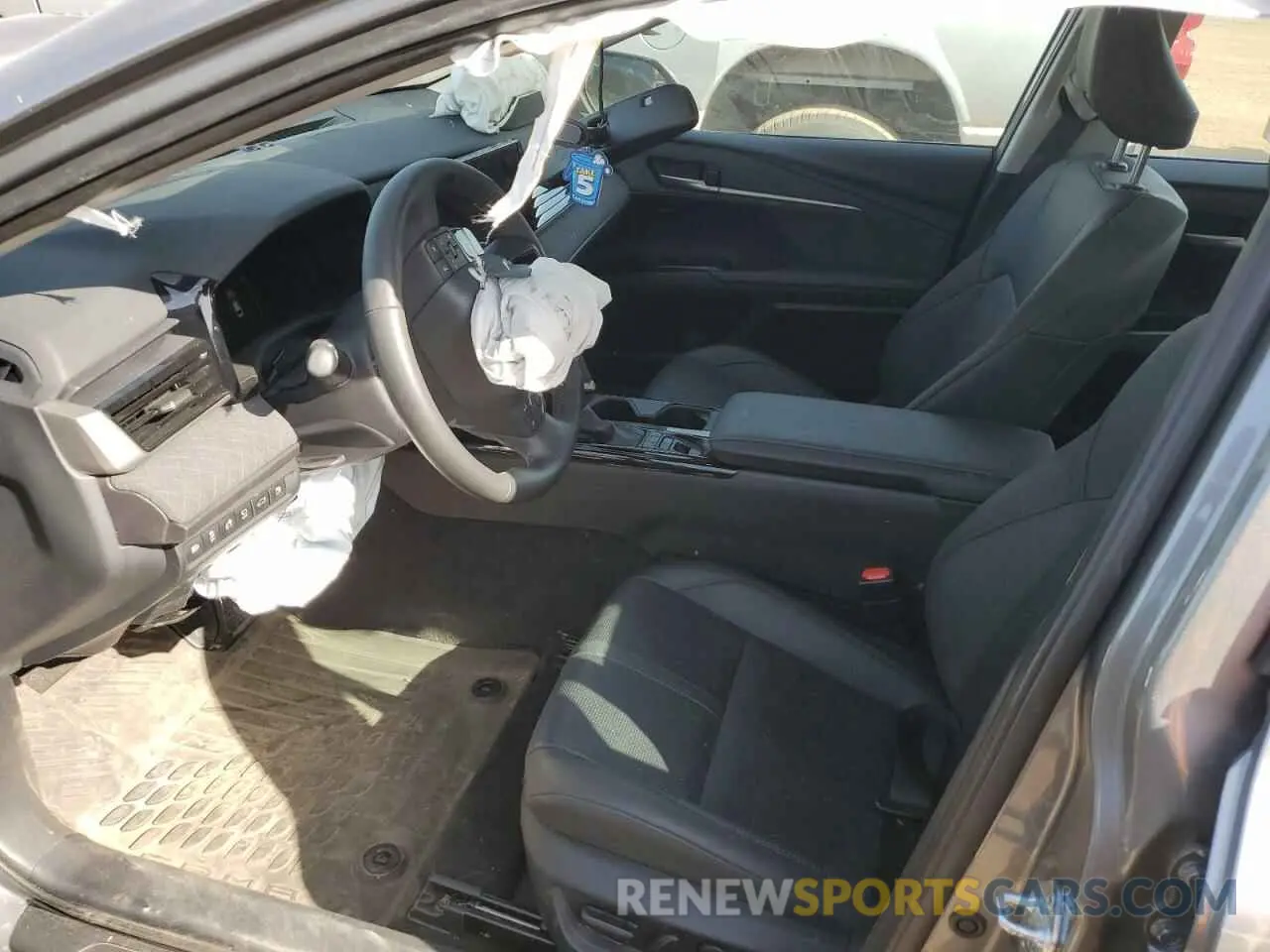 7 Photograph of a damaged car 4T1DBADK7SU516053 TOYOTA CAMRY 2025