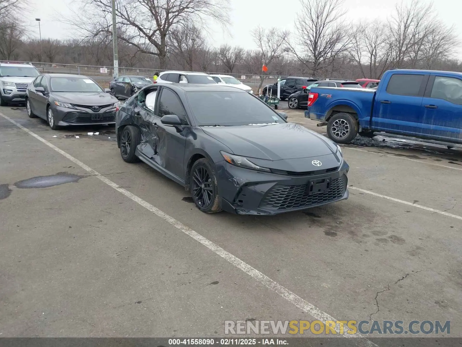 1 Photograph of a damaged car 4T1DBADK8SU009193 TOYOTA CAMRY 2025