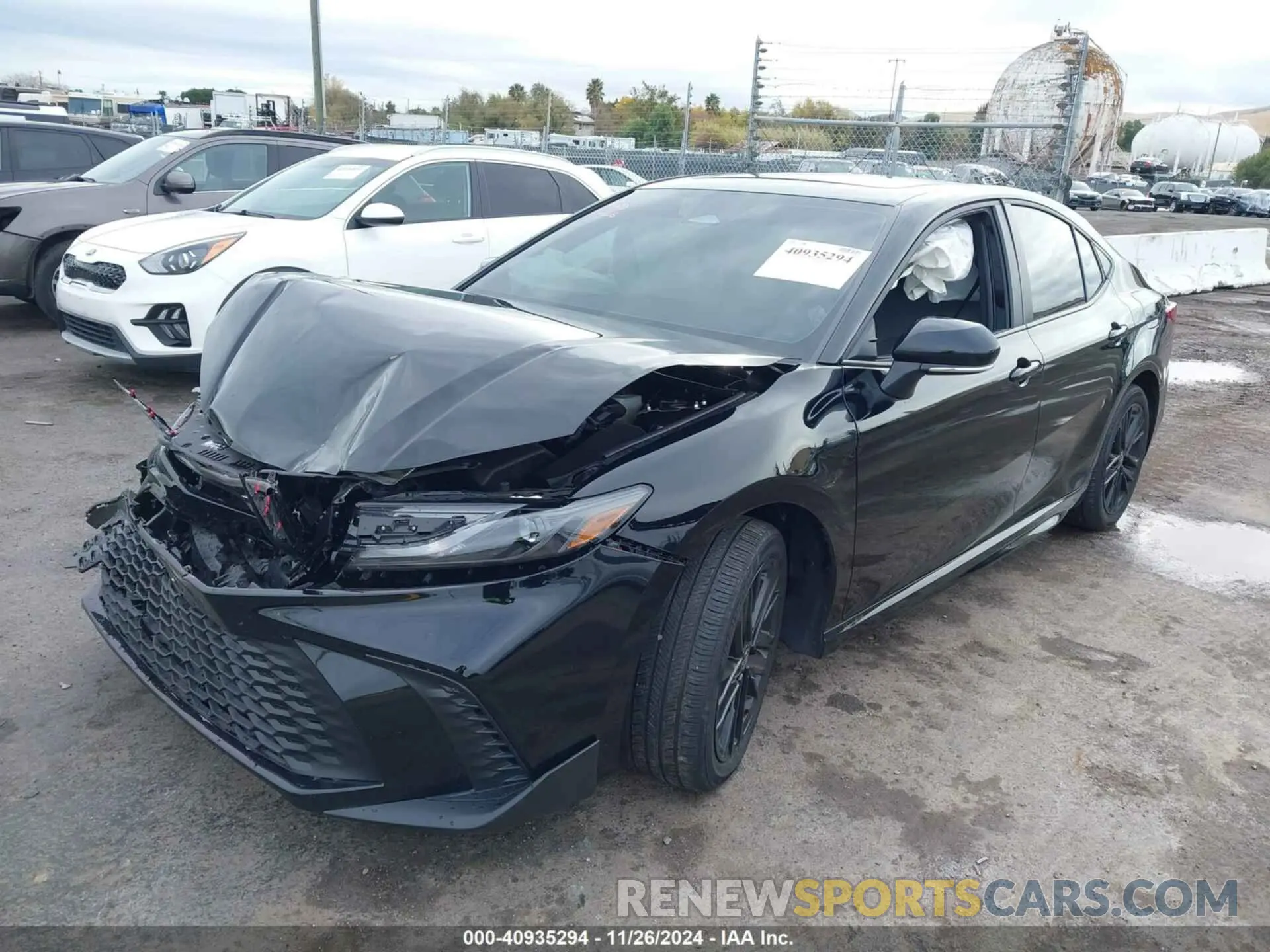 2 Photograph of a damaged car 4T1DBADK8SU500640 TOYOTA CAMRY 2025