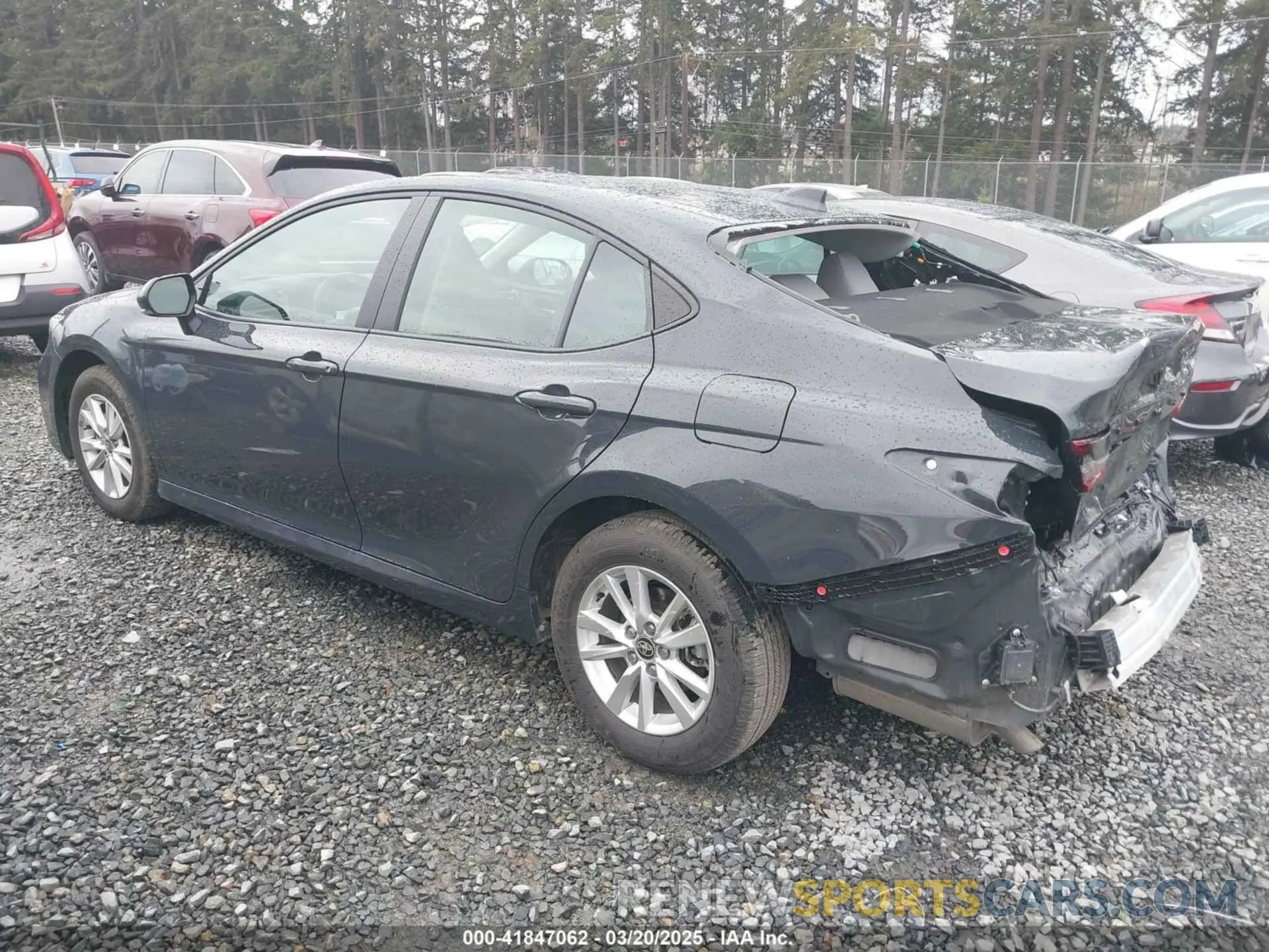 3 Photograph of a damaged car 4T1DBADK8SU516255 TOYOTA CAMRY 2025
