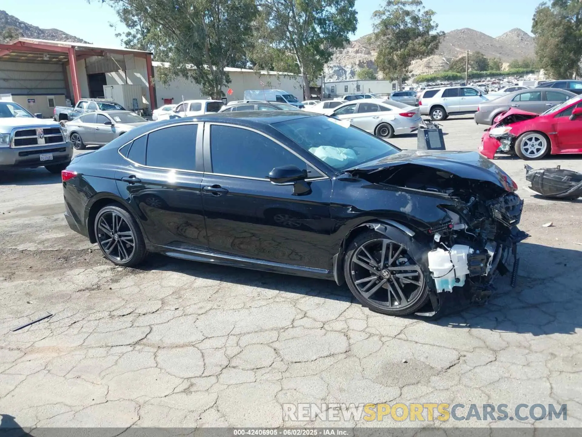 13 Photograph of a damaged car 4T1DBADK8SU527594 TOYOTA CAMRY 2025