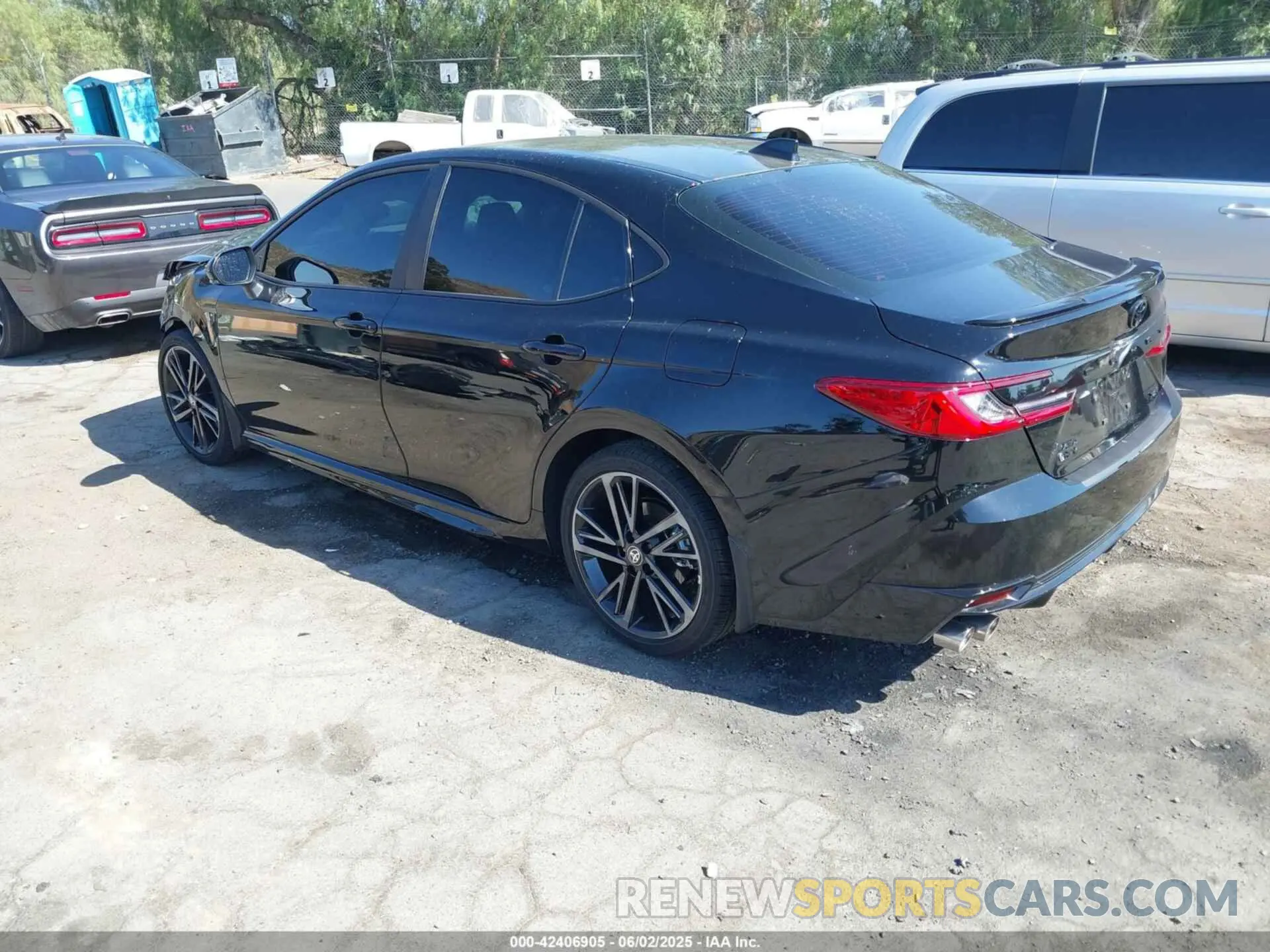 3 Photograph of a damaged car 4T1DBADK8SU527594 TOYOTA CAMRY 2025