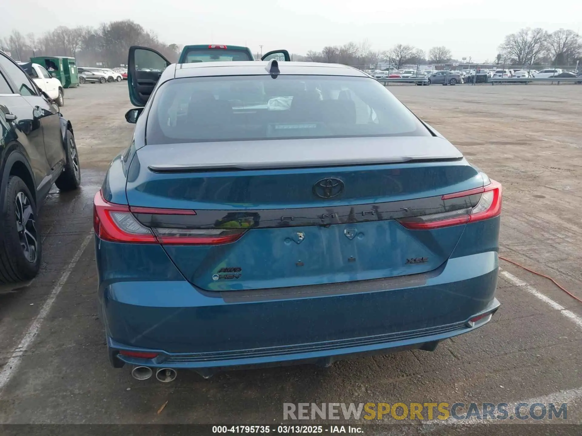 16 Photograph of a damaged car 4T1DBADK9SU005931 TOYOTA CAMRY 2025