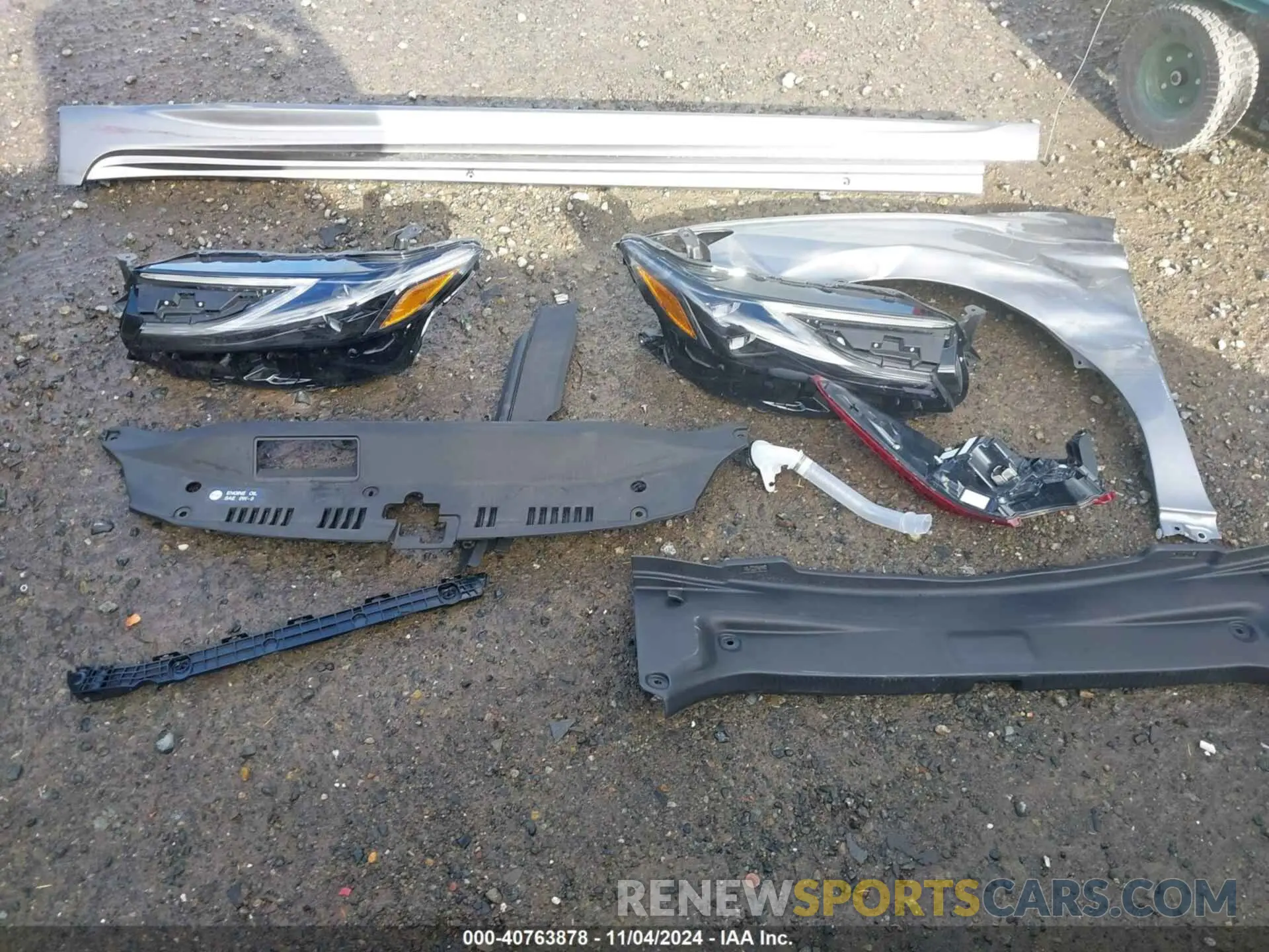 12 Photograph of a damaged car 4T1DBADK9SU502543 TOYOTA CAMRY 2025