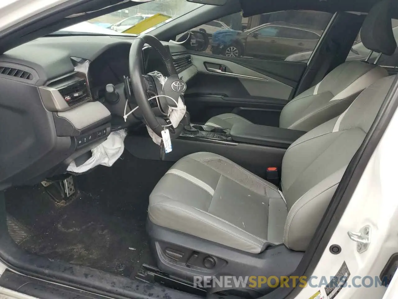 7 Photograph of a damaged car 4T1DBADK9SU506138 TOYOTA CAMRY 2025