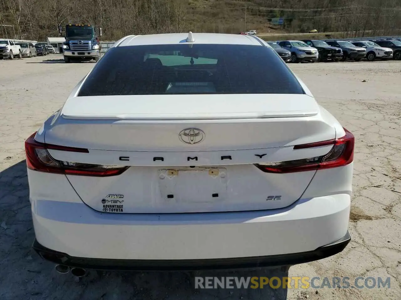 6 Photograph of a damaged car 4T1DBADK9SU512604 TOYOTA CAMRY 2025