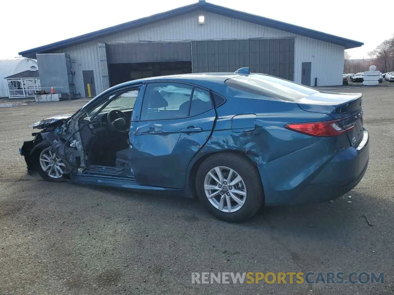 2 Photograph of a damaged car 4T1DBADK9SU521321 TOYOTA CAMRY 2025
