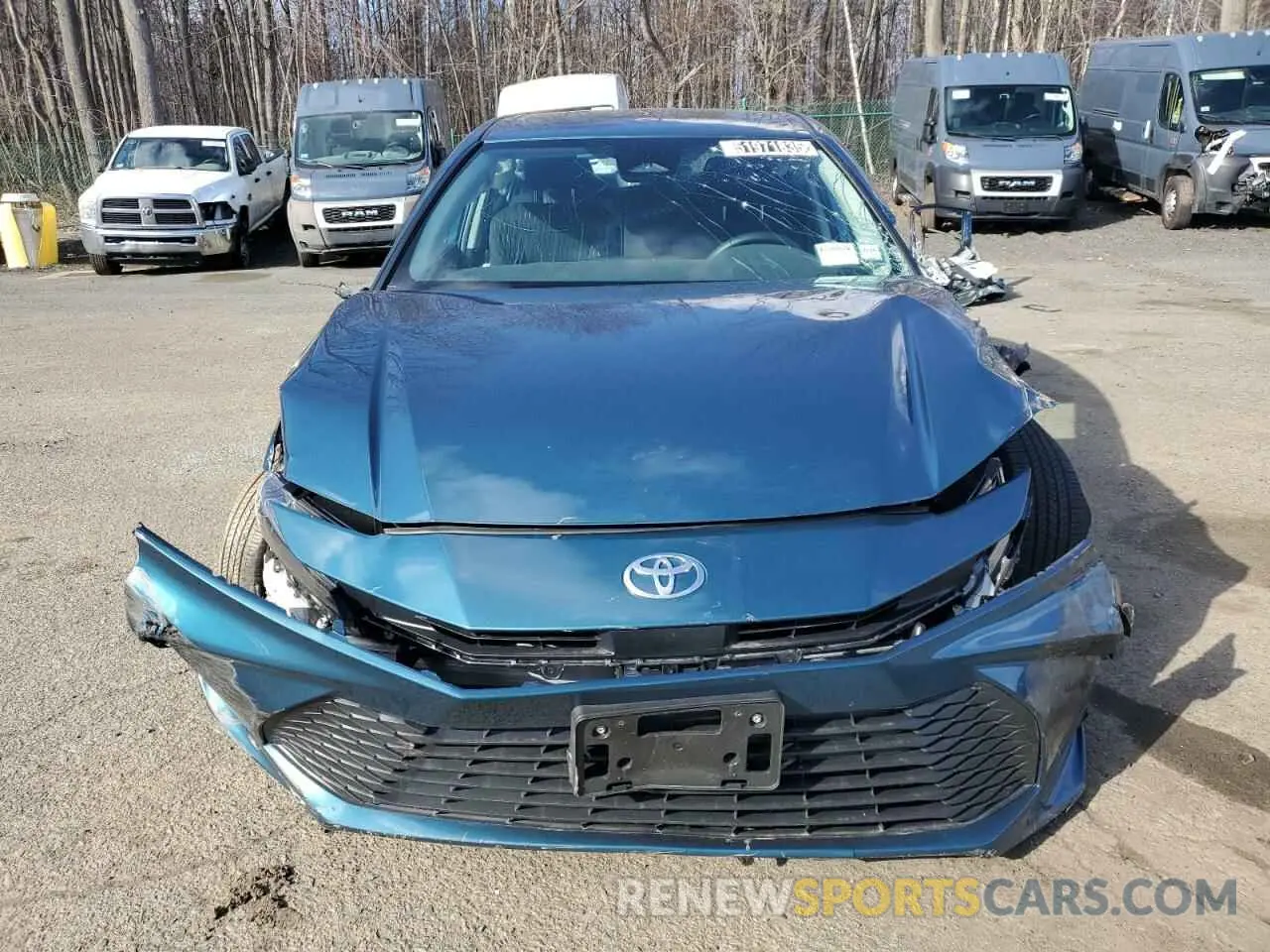 5 Photograph of a damaged car 4T1DBADK9SU521321 TOYOTA CAMRY 2025