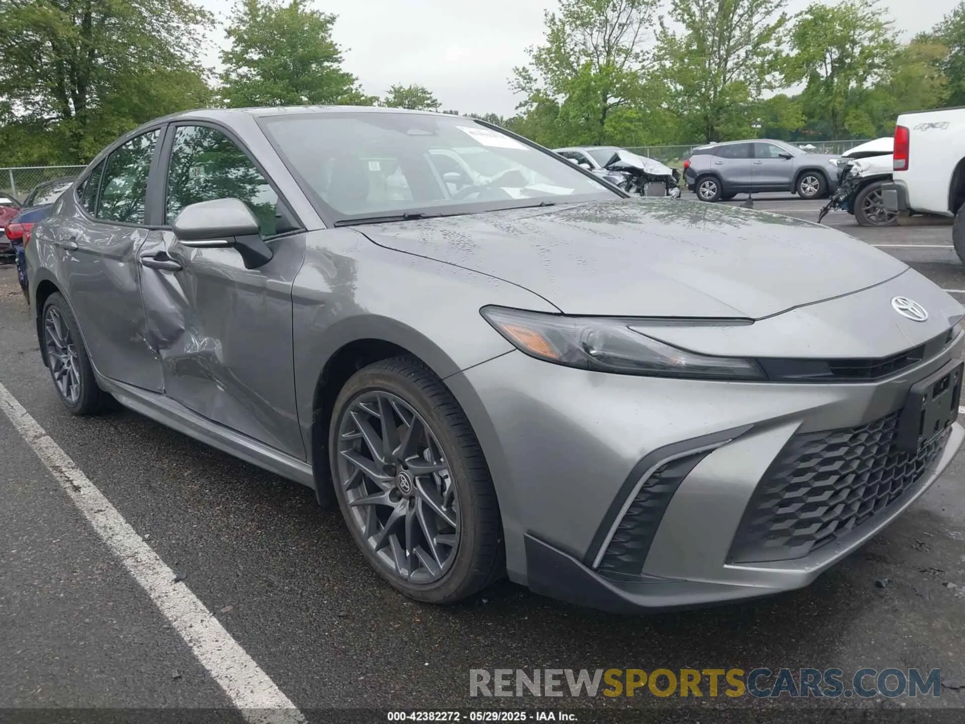 1 Photograph of a damaged car 4T1DBADK9SU530794 TOYOTA CAMRY 2025