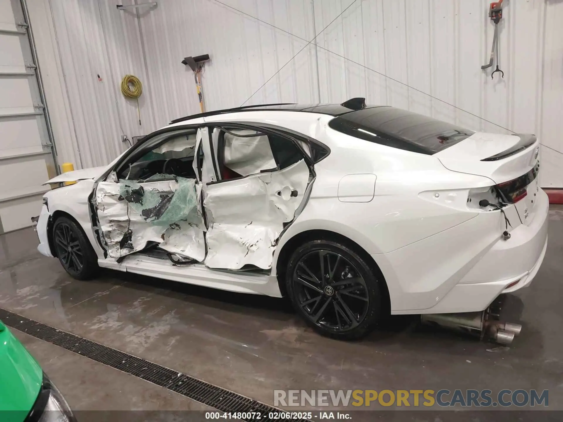 13 Photograph of a damaged car 4T1DBADKXSU518301 TOYOTA CAMRY 2025