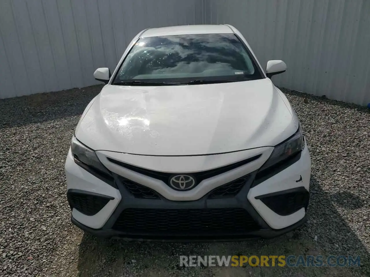 5 Photograph of a damaged car 4T1G11AK3MU579464 TOYOTA CAMRY 2025