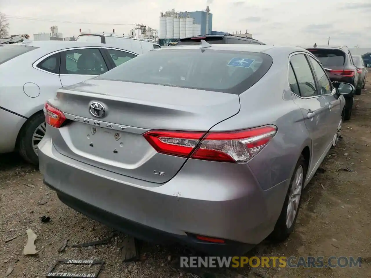 4 Photograph of a damaged car 4T1B11HK8KU181180 TOYOTA CAMRY 4C 2019