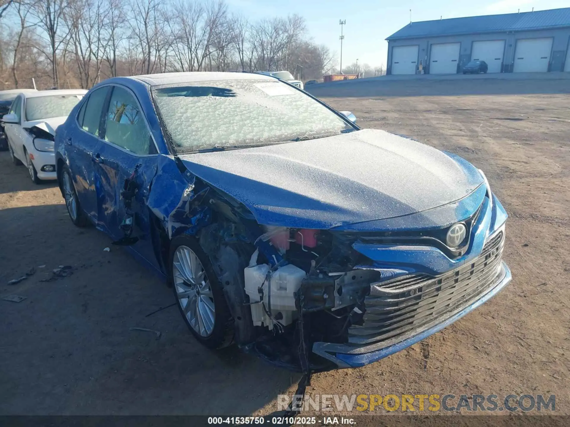 1 Photograph of a damaged car 4T1B21HK3KU011080 TOYOTA CAMRY HYBRID 2019