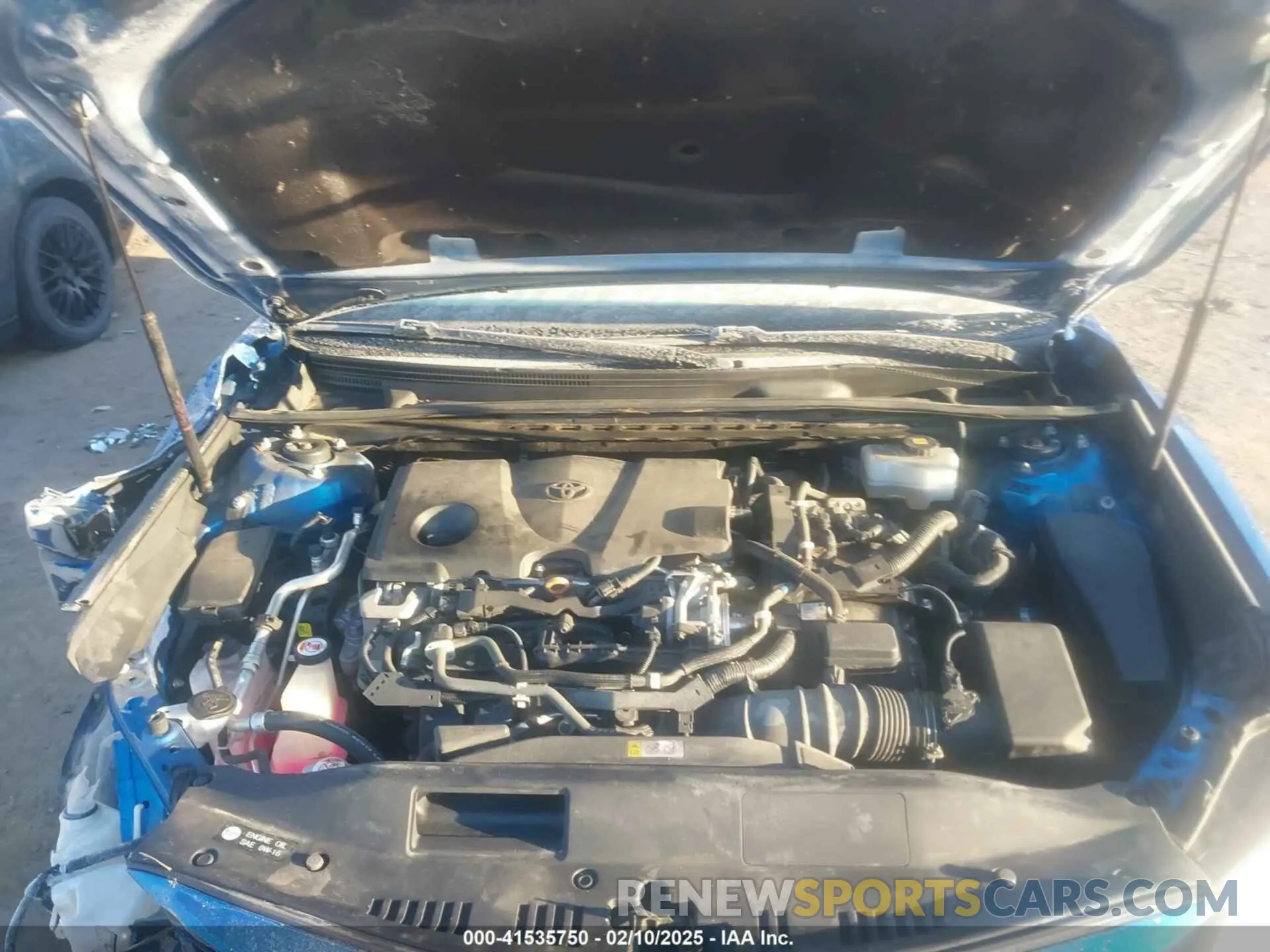 10 Photograph of a damaged car 4T1B21HK3KU011080 TOYOTA CAMRY HYBRID 2019
