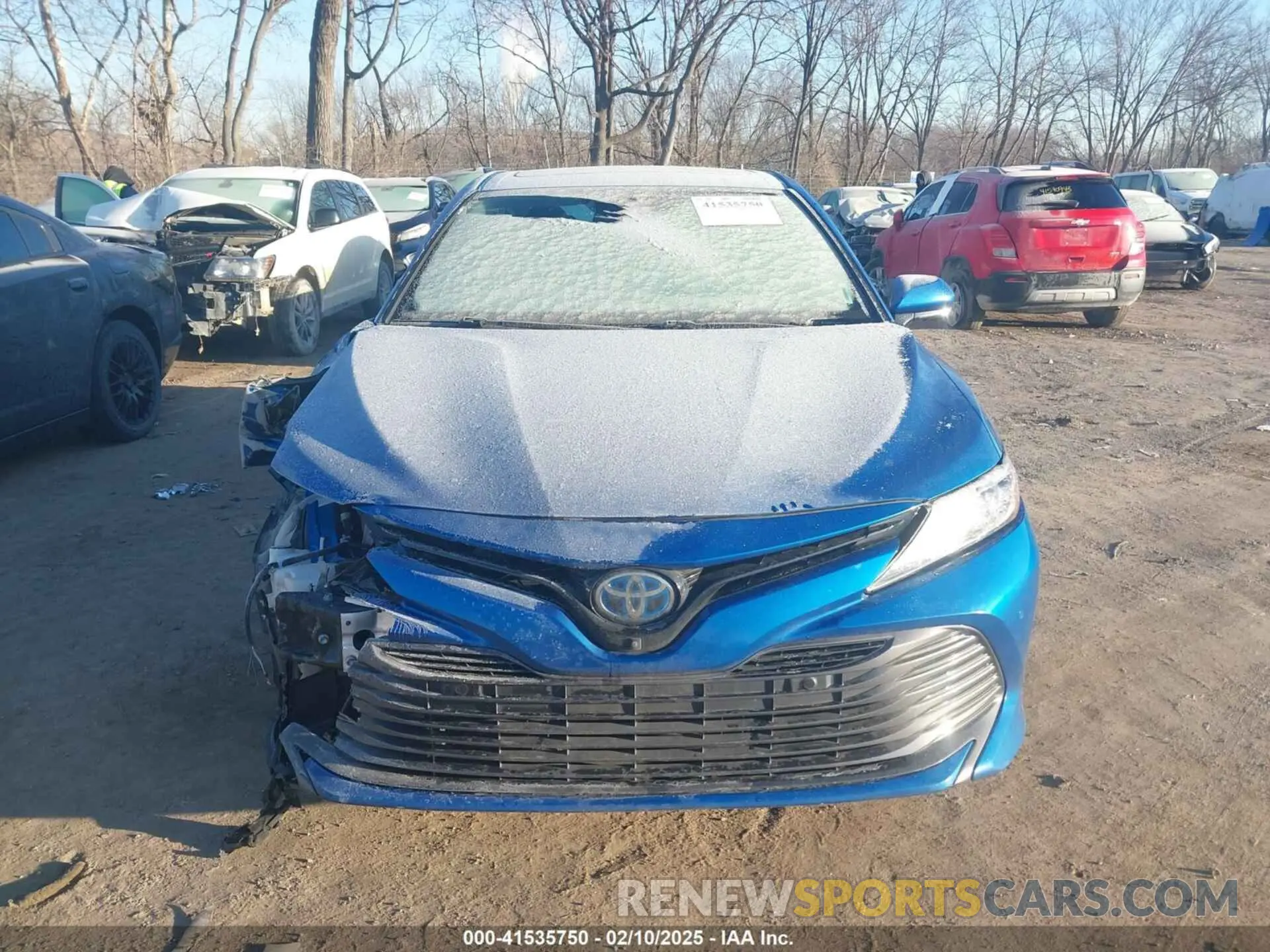 13 Photograph of a damaged car 4T1B21HK3KU011080 TOYOTA CAMRY HYBRID 2019