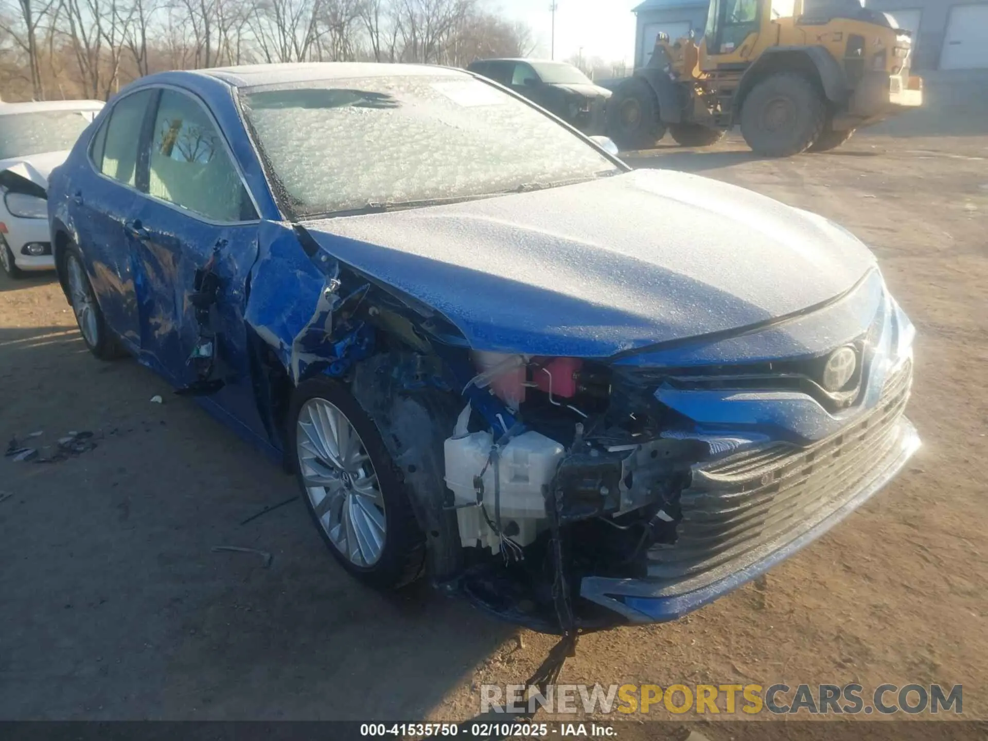 6 Photograph of a damaged car 4T1B21HK3KU011080 TOYOTA CAMRY HYBRID 2019