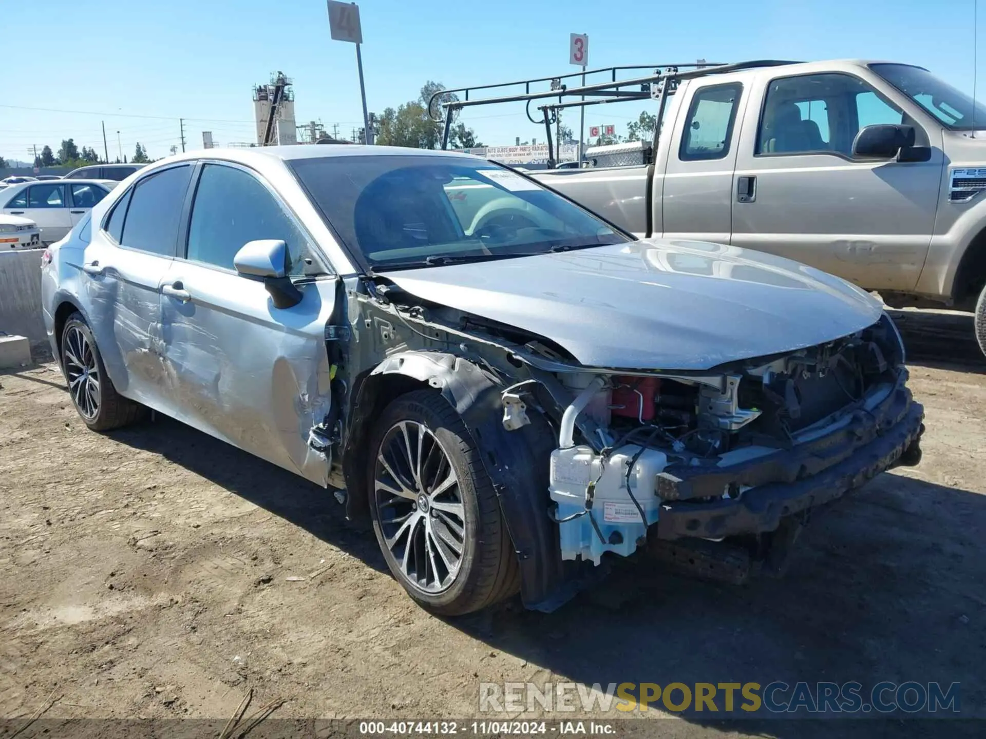 6 Photograph of a damaged car 4T1B21HK3KU521493 TOYOTA CAMRY HYBRID 2019