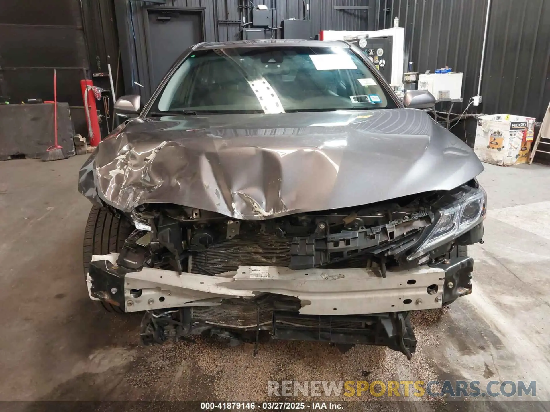 13 Photograph of a damaged car 4T1B21HK5KU521785 TOYOTA CAMRY HYBRID 2019