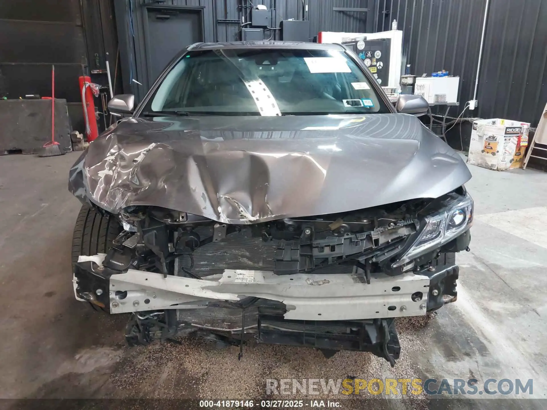 6 Photograph of a damaged car 4T1B21HK5KU521785 TOYOTA CAMRY HYBRID 2019