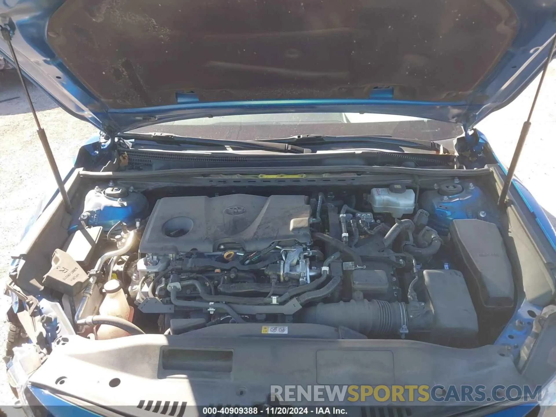10 Photograph of a damaged car 4T1B21HK8KU011110 TOYOTA CAMRY HYBRID 2019