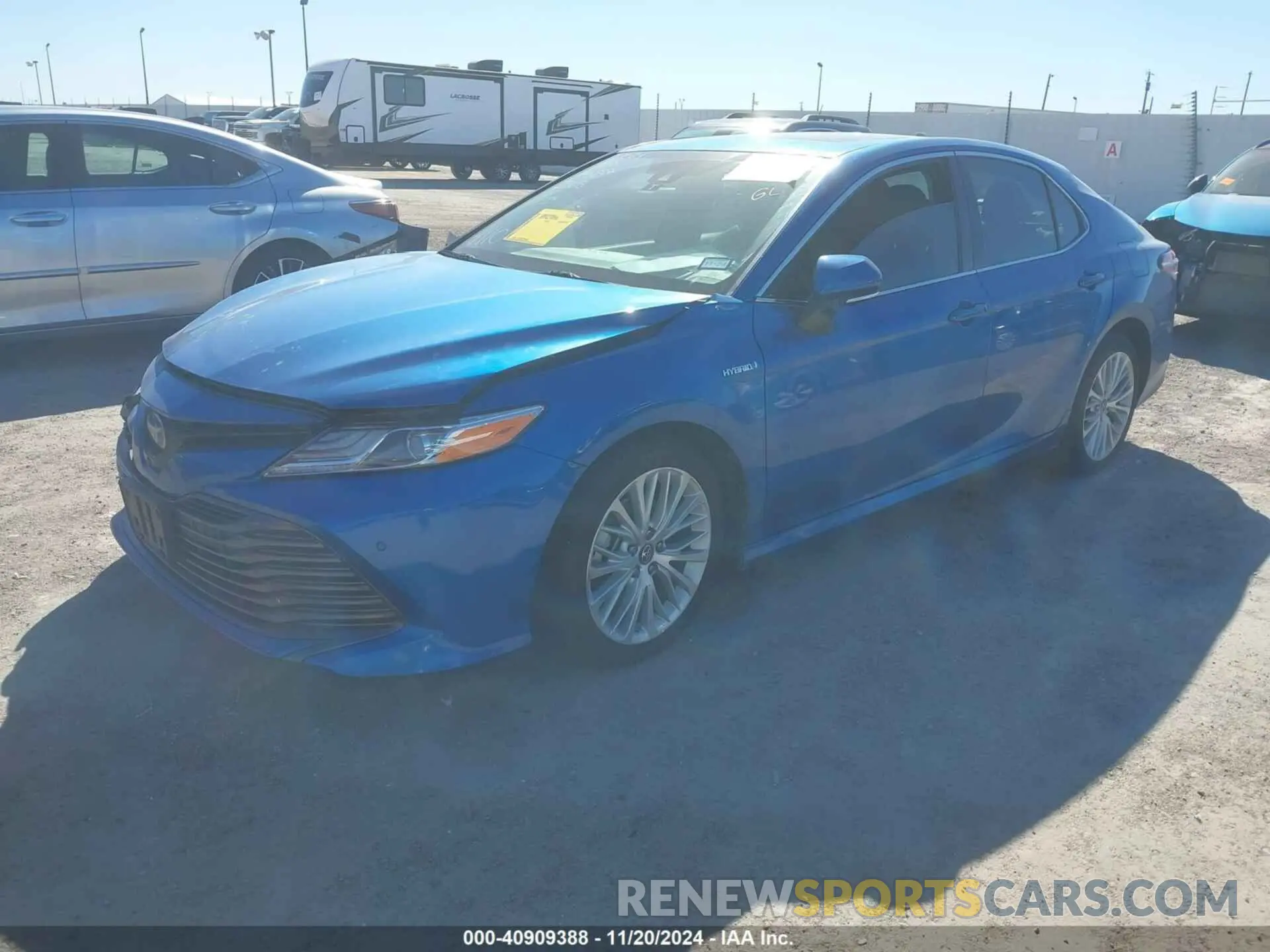2 Photograph of a damaged car 4T1B21HK8KU011110 TOYOTA CAMRY HYBRID 2019