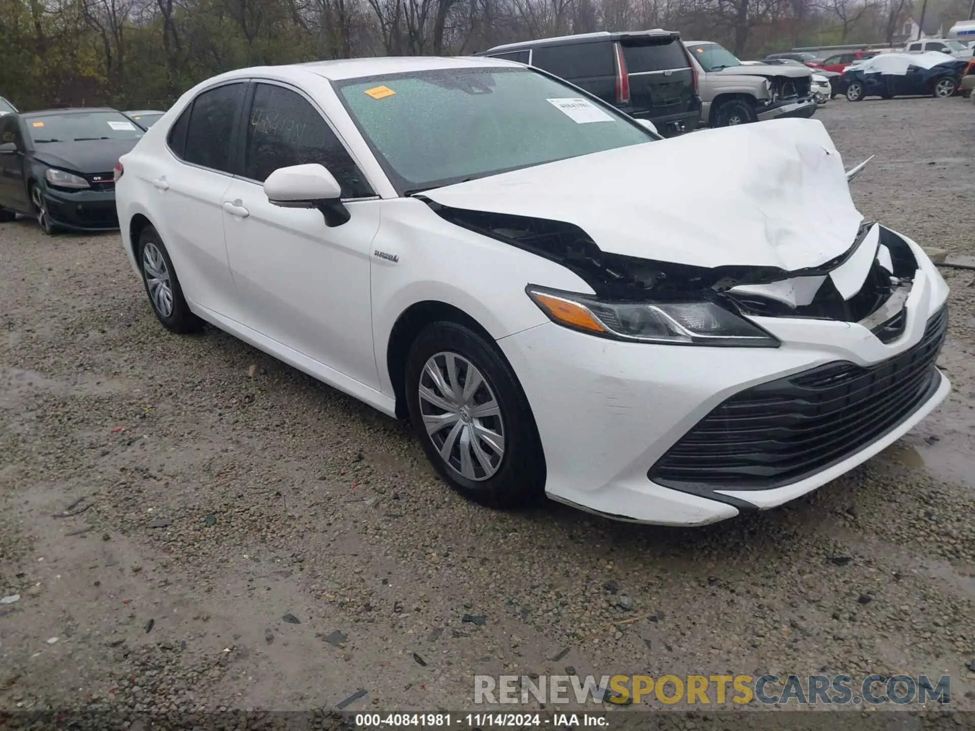 1 Photograph of a damaged car 4T1B31HK3KU511656 TOYOTA CAMRY HYBRID 2019