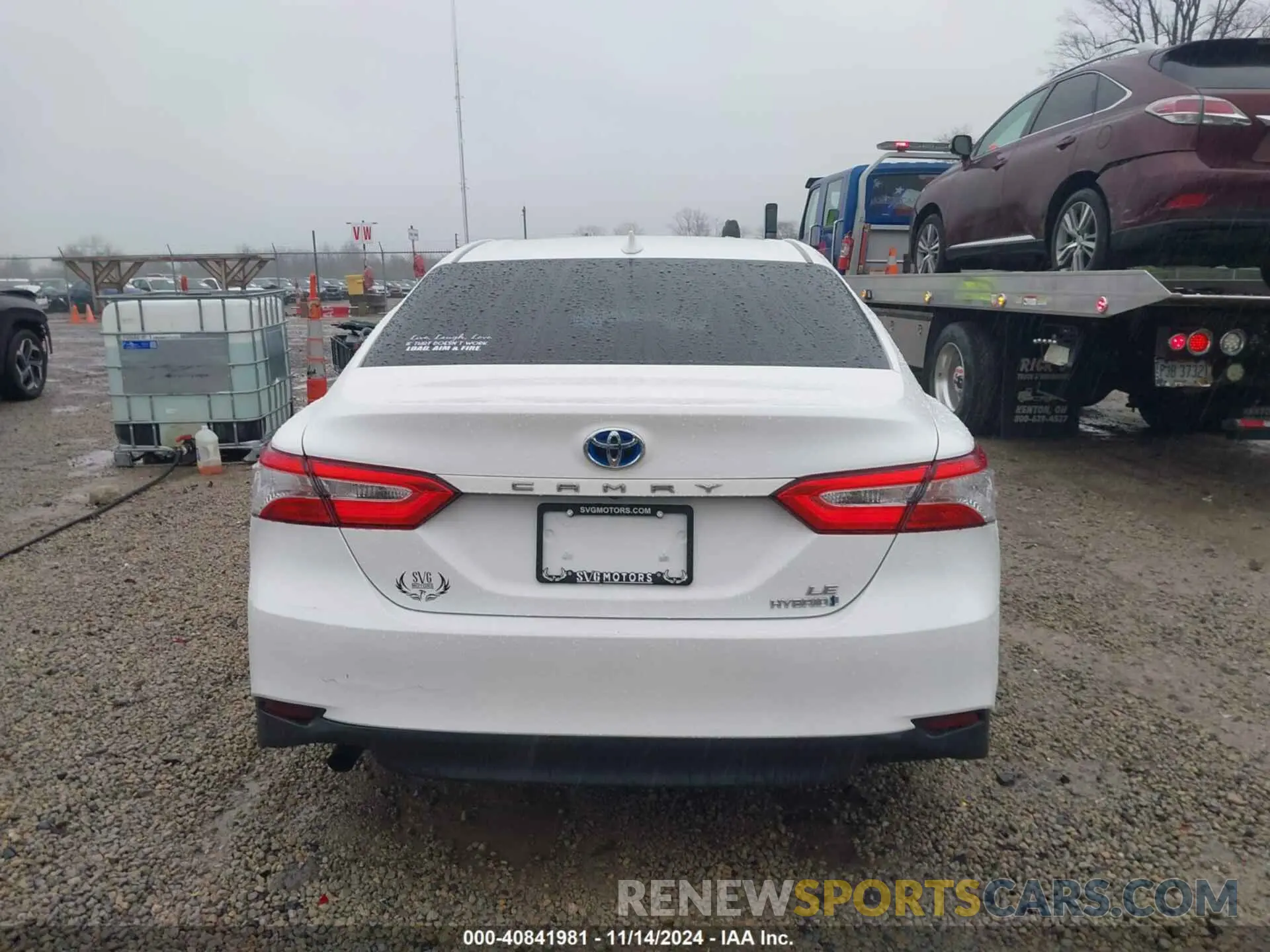 17 Photograph of a damaged car 4T1B31HK3KU511656 TOYOTA CAMRY HYBRID 2019