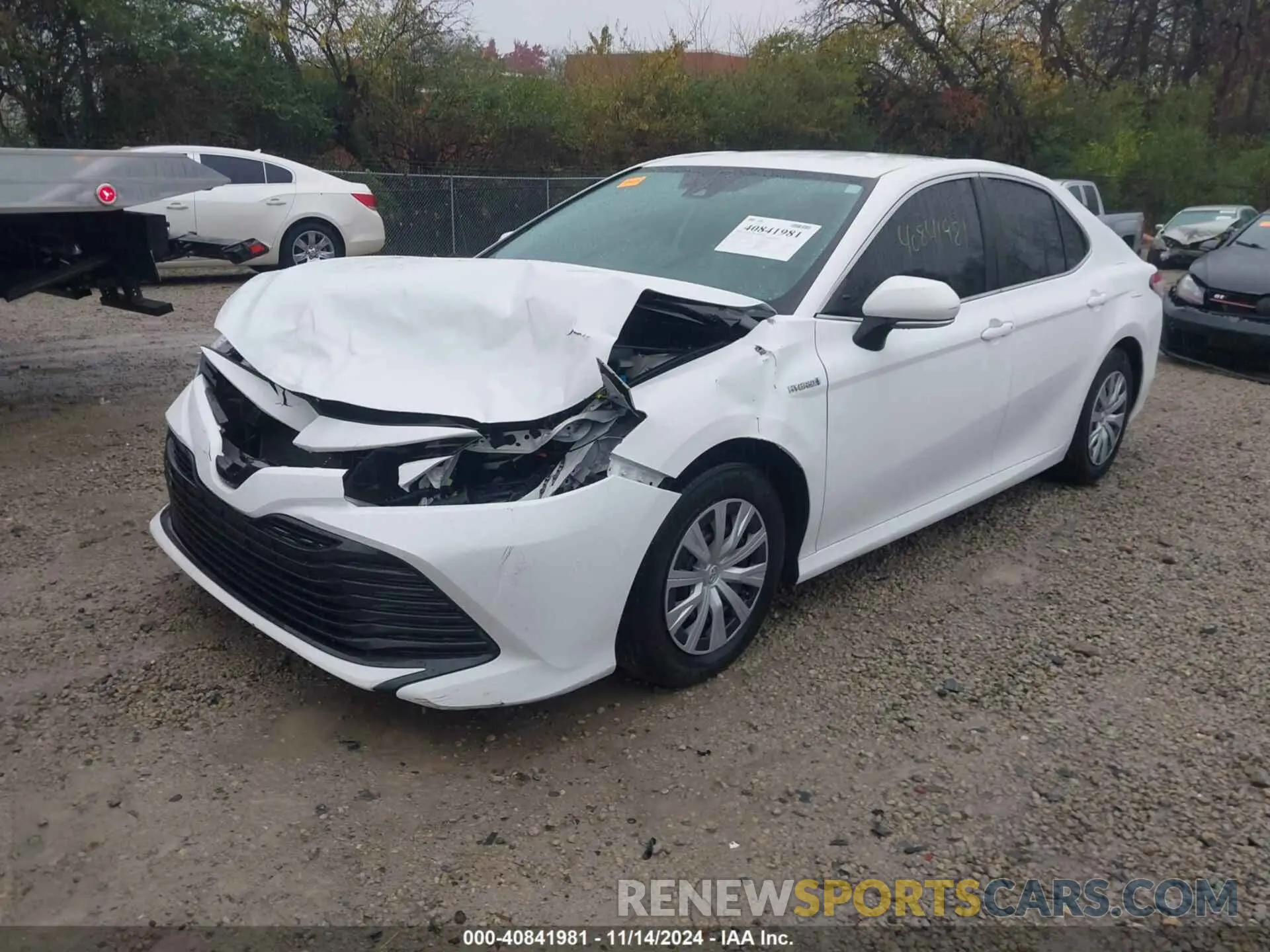 2 Photograph of a damaged car 4T1B31HK3KU511656 TOYOTA CAMRY HYBRID 2019