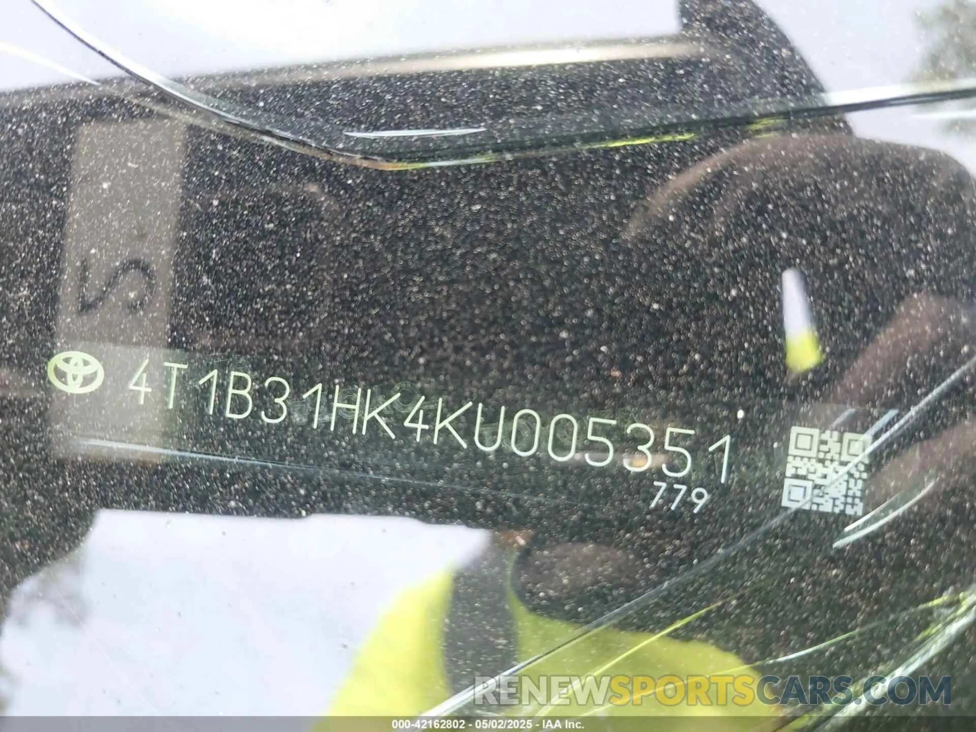 9 Photograph of a damaged car 4T1B31HK4KU005351 TOYOTA CAMRY HYBRID 2019