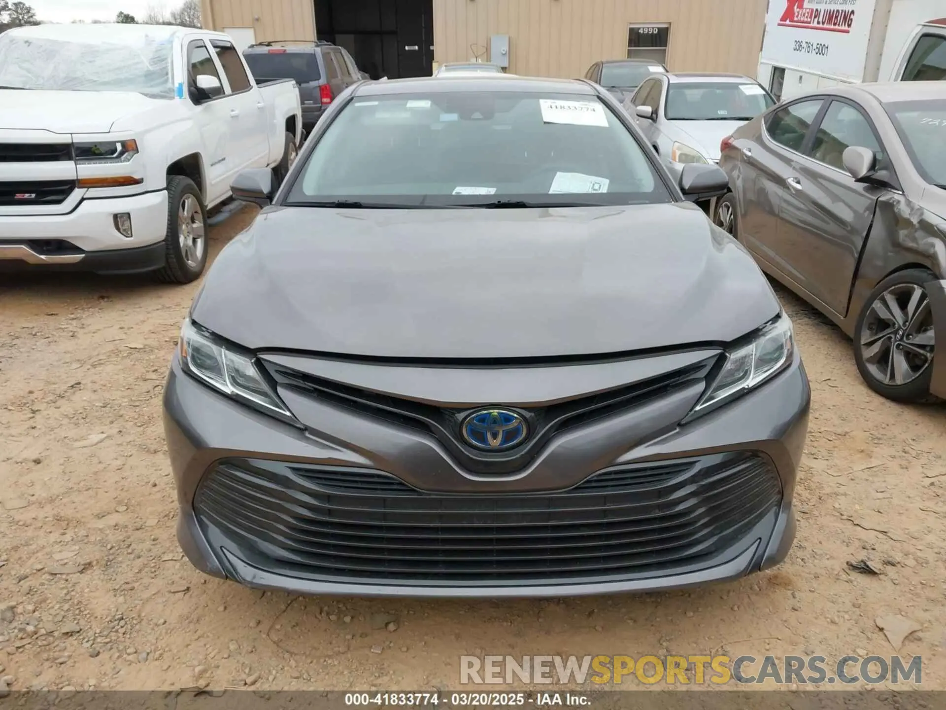 11 Photograph of a damaged car 4T1B31HK4KU007116 TOYOTA CAMRY HYBRID 2019
