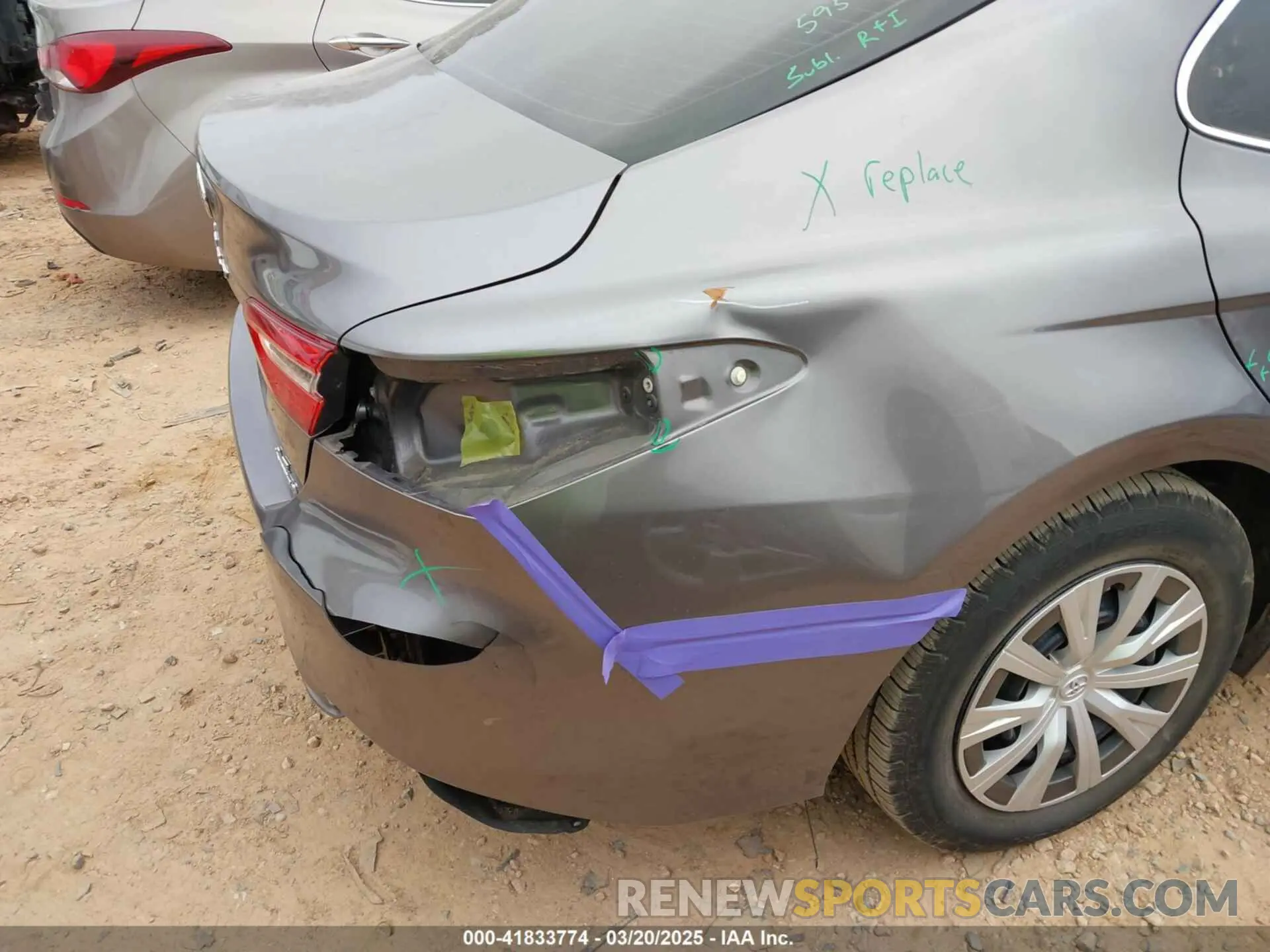 6 Photograph of a damaged car 4T1B31HK4KU007116 TOYOTA CAMRY HYBRID 2019